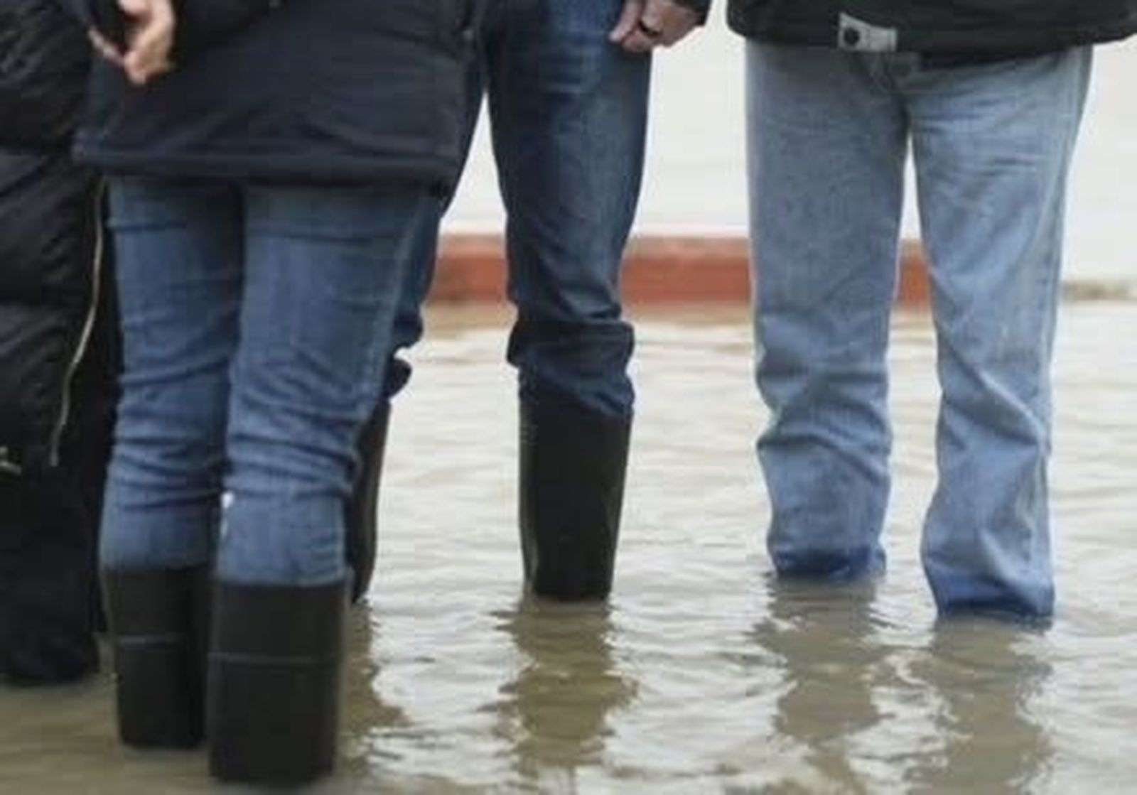 Que alguien le compre unas botas al Chaquetilla