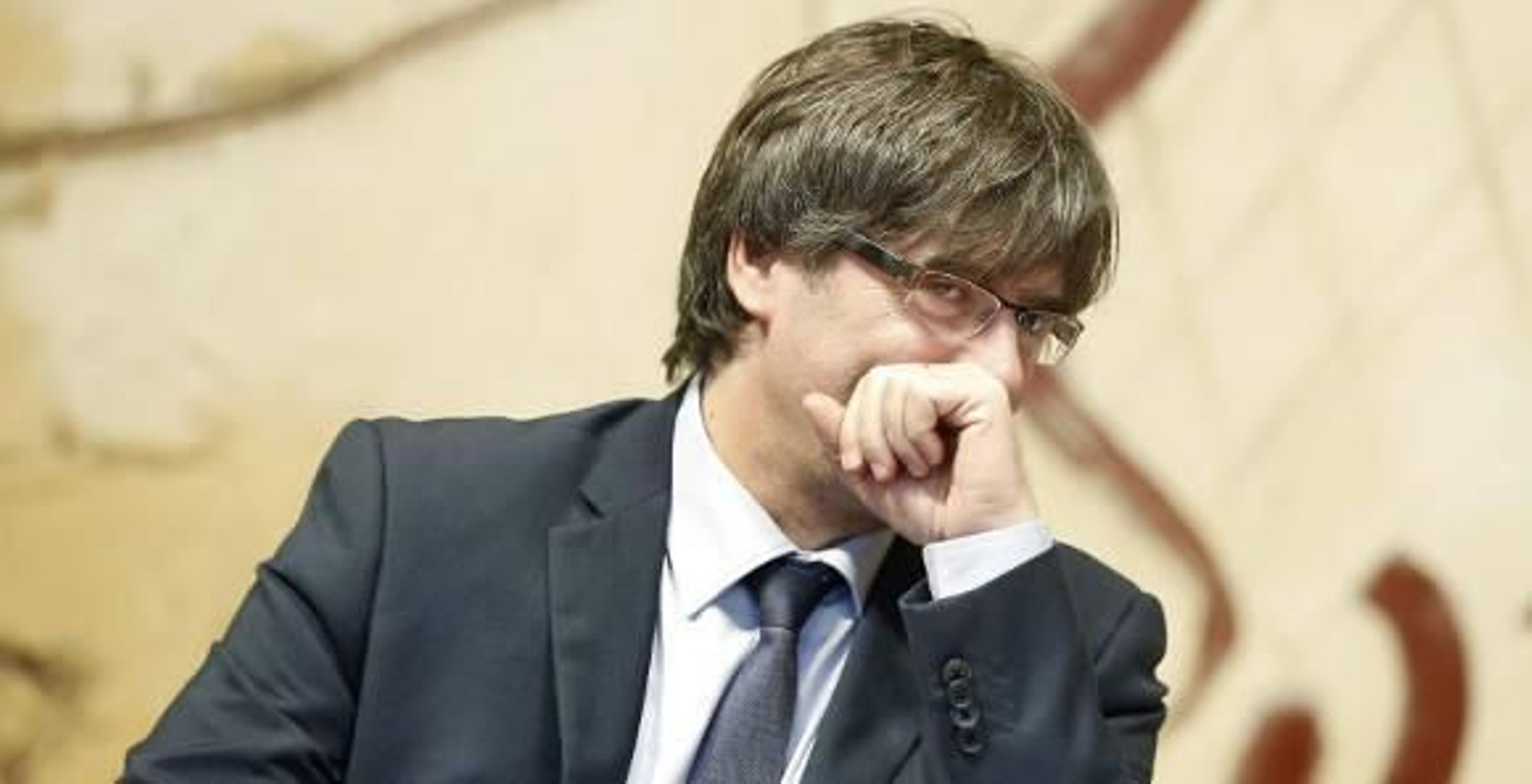 Puigdemont promete un proceso "sin pasos en falso" y ofrece "diálogo"