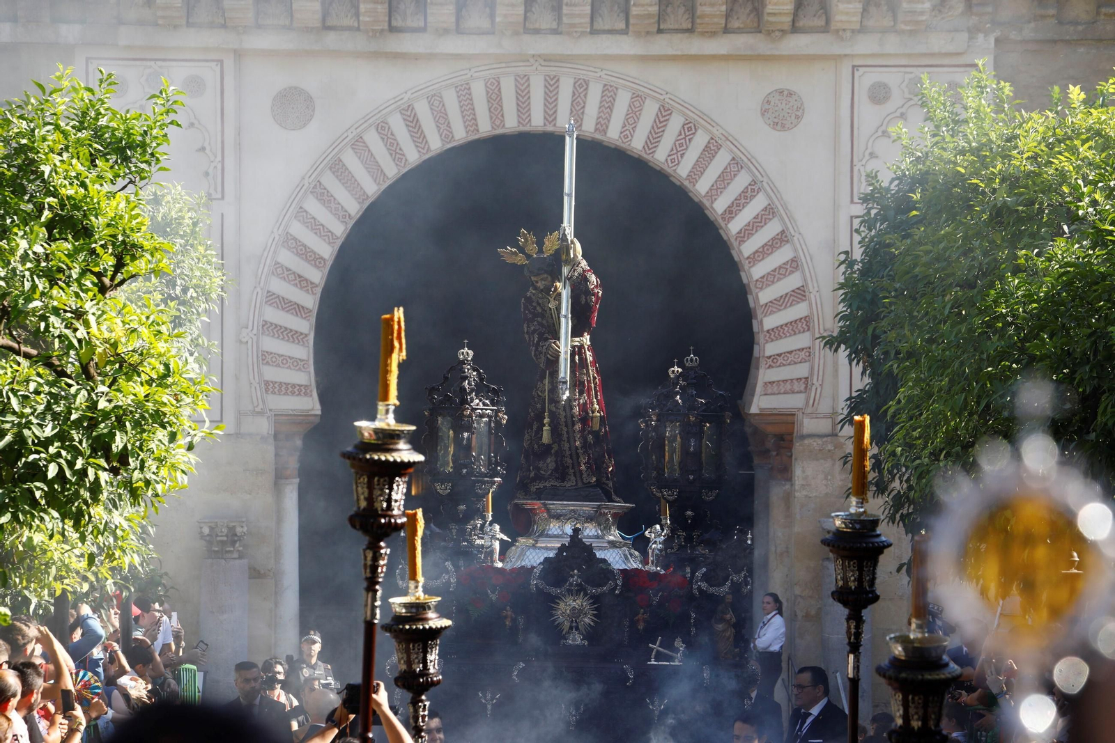 Las mejores fotos de los traslados de regreso de las hermandades tras el Magno Vía Crucis de Córdoba
