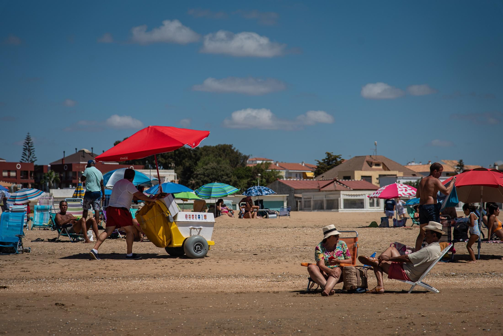 Imágenes del último fin de semana de agosto en las playas de Huelva