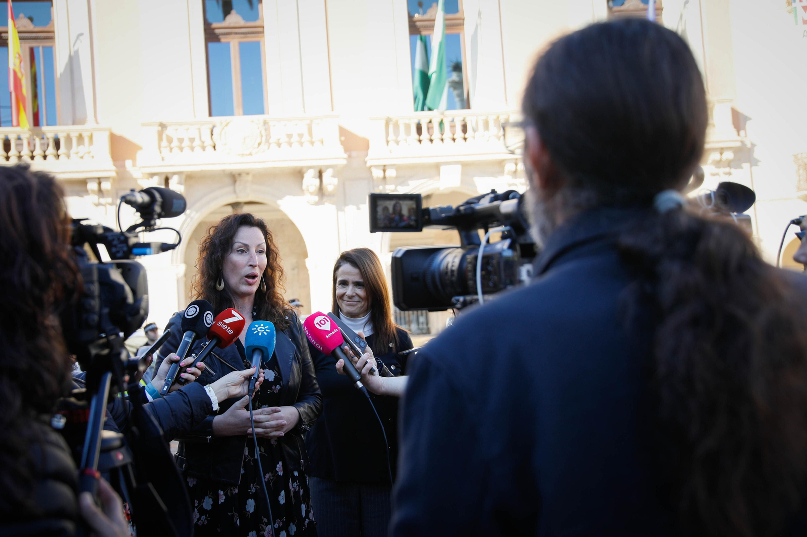 Presentación vehículos y motos policía local en imágenes