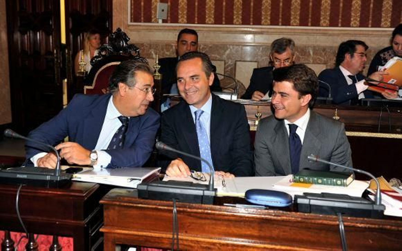 El PSOE interroga a Zoido sobre su posición frente a la Ciudad de la Justicia