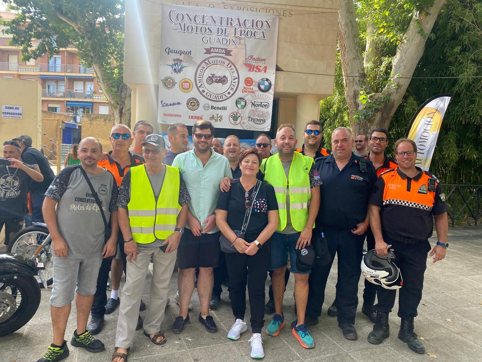 Las mejores imágenes de la XXVII Concentración de Motos de Época Ciudad de Guadix