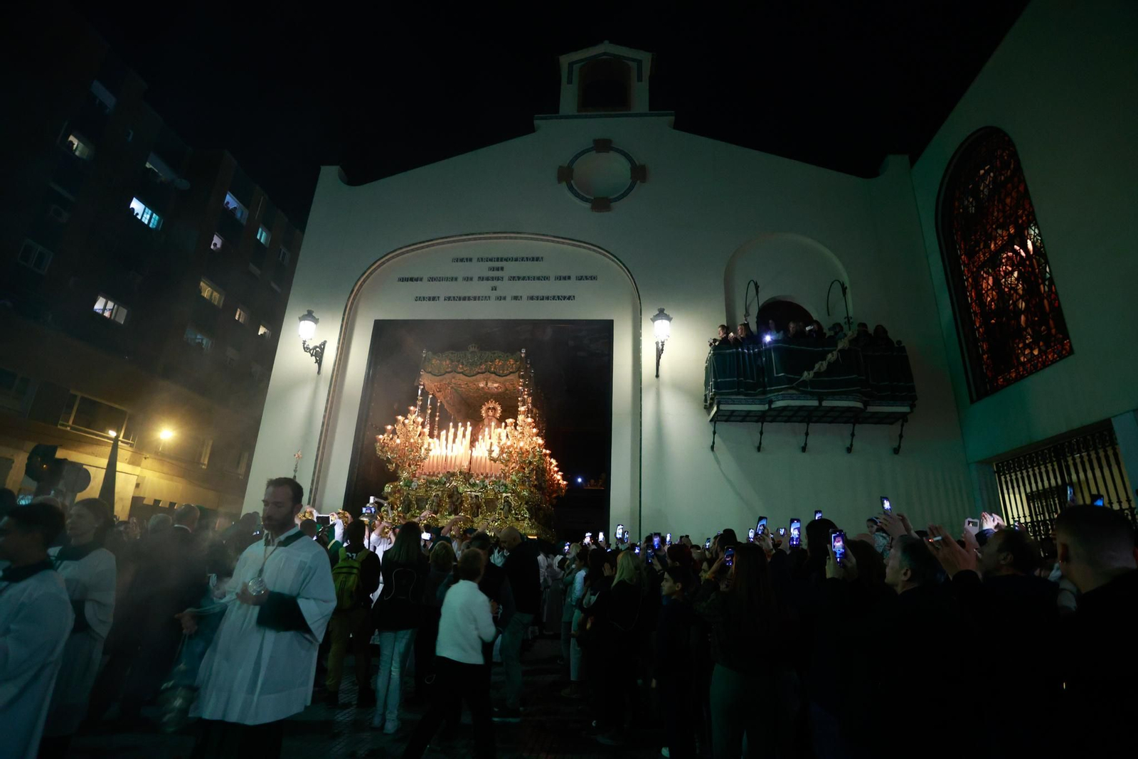 La Esperanza en la noche del Jueves Santo de Málaga, en imágenes