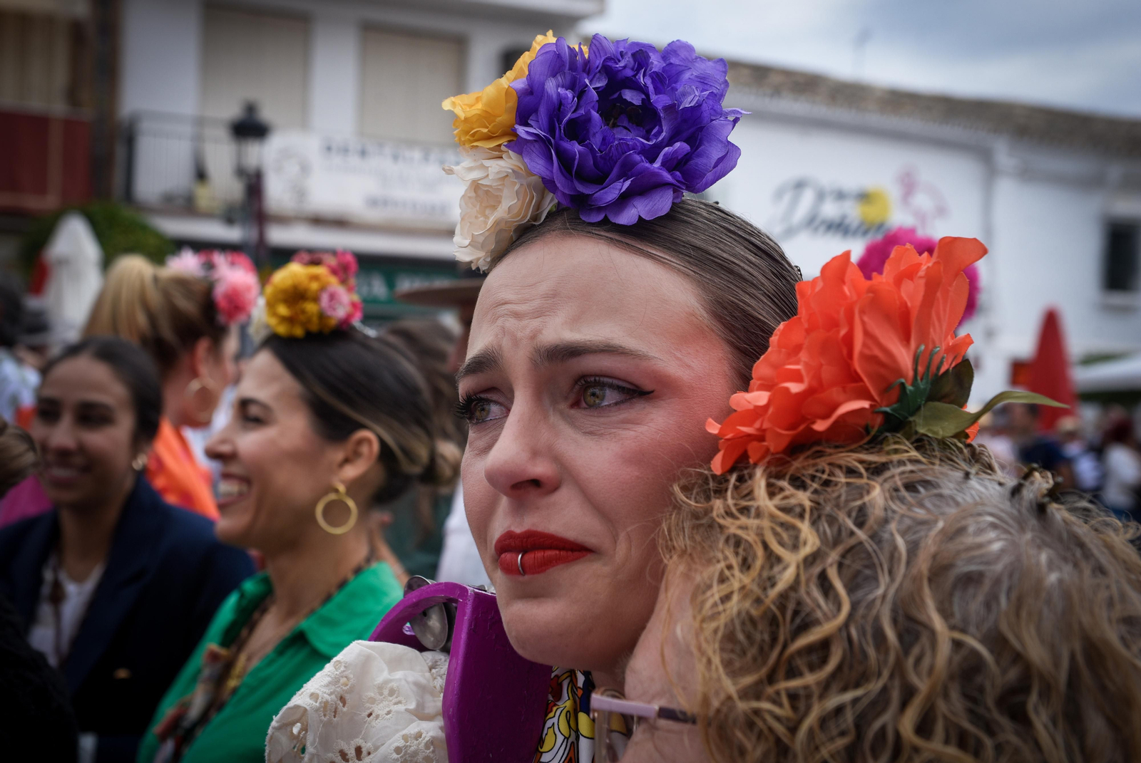 El paso de las Hermandades de El Rocío por Villamanrique, en imágenes