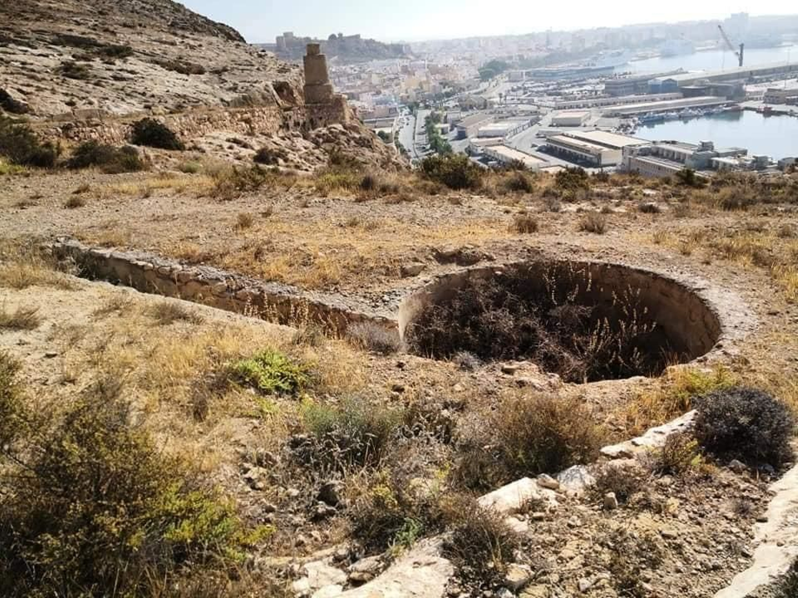 Las baterías olvidadas de la Guerra Civil en Almería