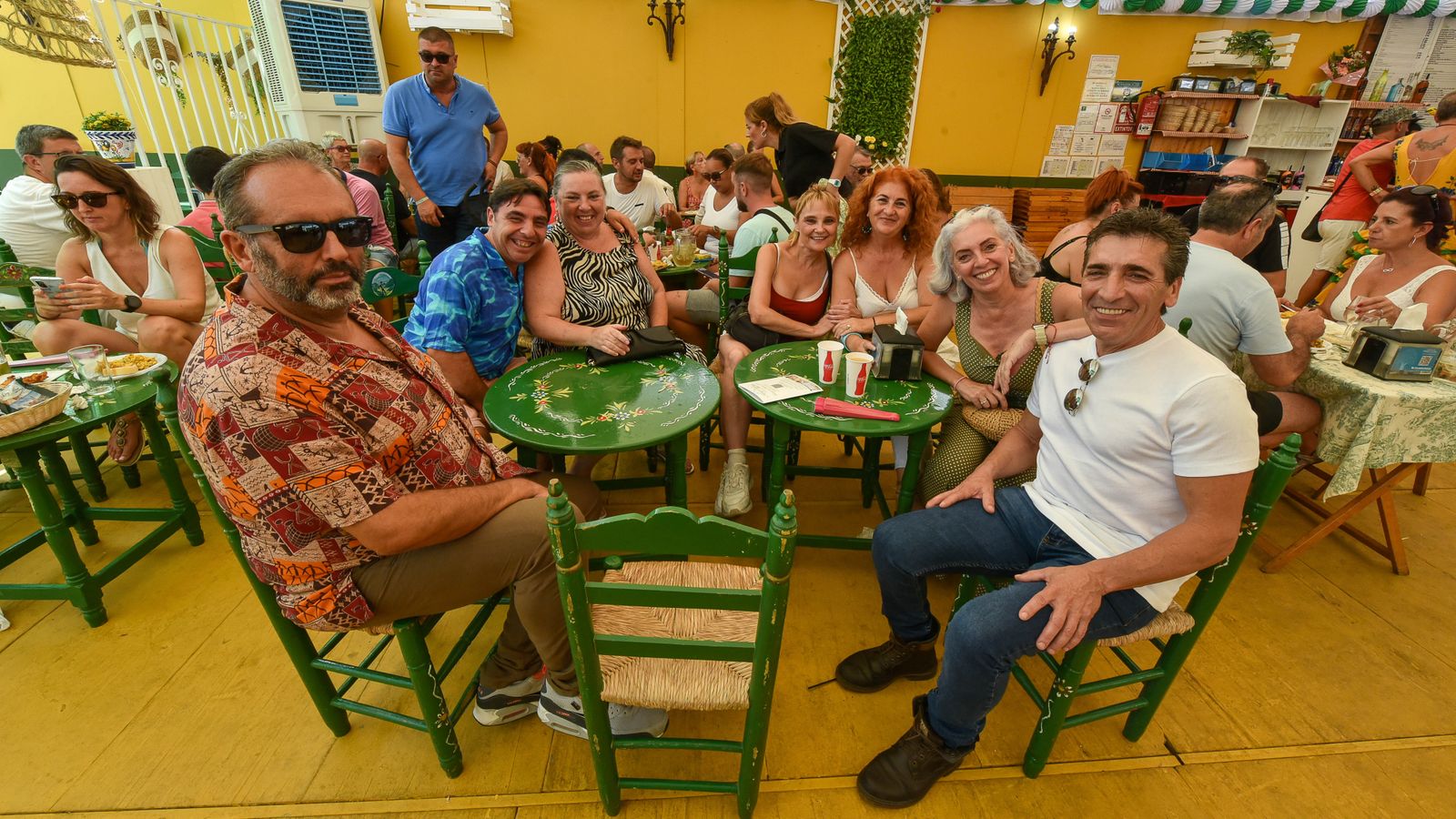 Búscate en las fotos del Domingo Rociero de la Feria de San Roque
