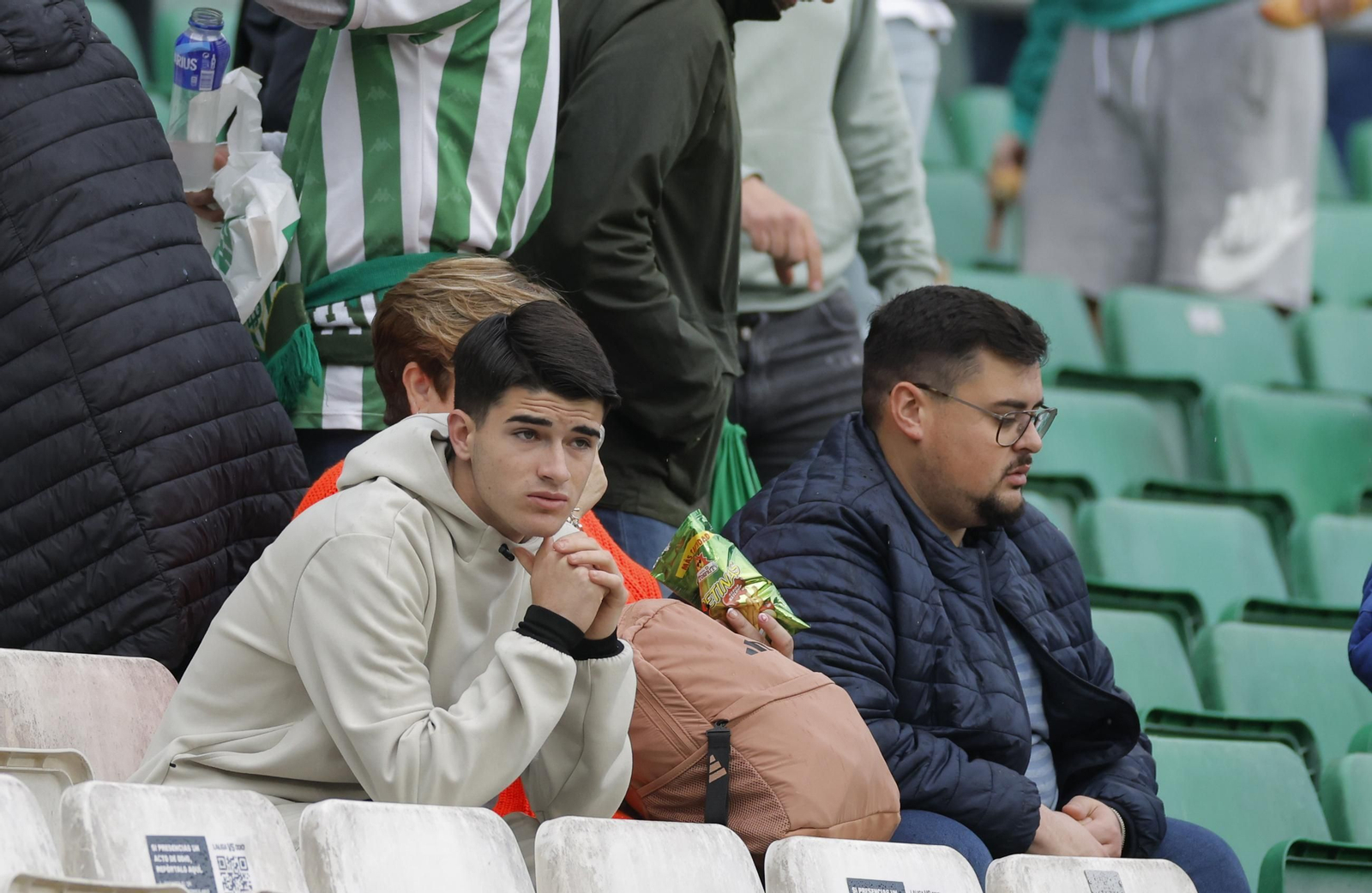 Búscate en las fotos del Betis - Vitoria Guimaraes