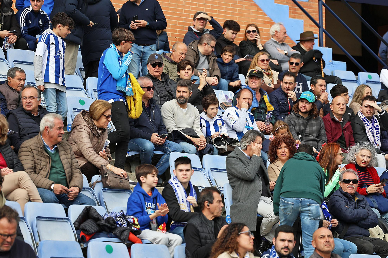 Ambiente en las gradas del Recreativo de Huelva vs AD Ceuta FC