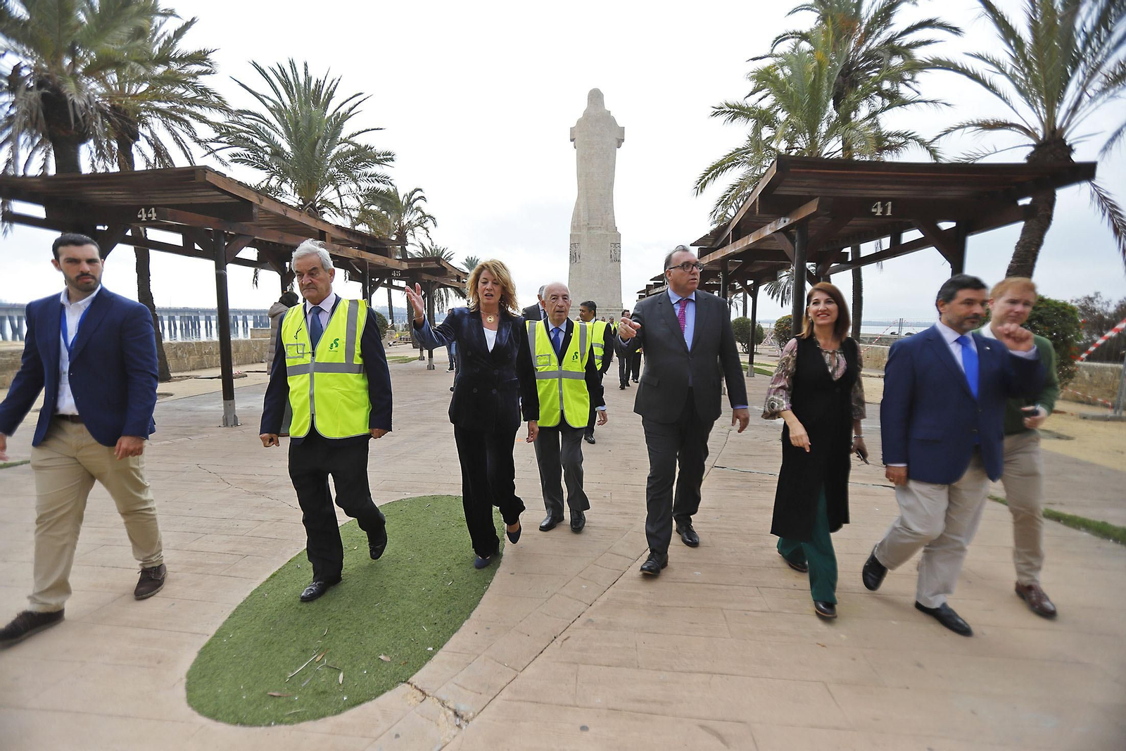 Imágenes de la colocación de la primera piedra de las obras en el entorno del Monumento a Colón