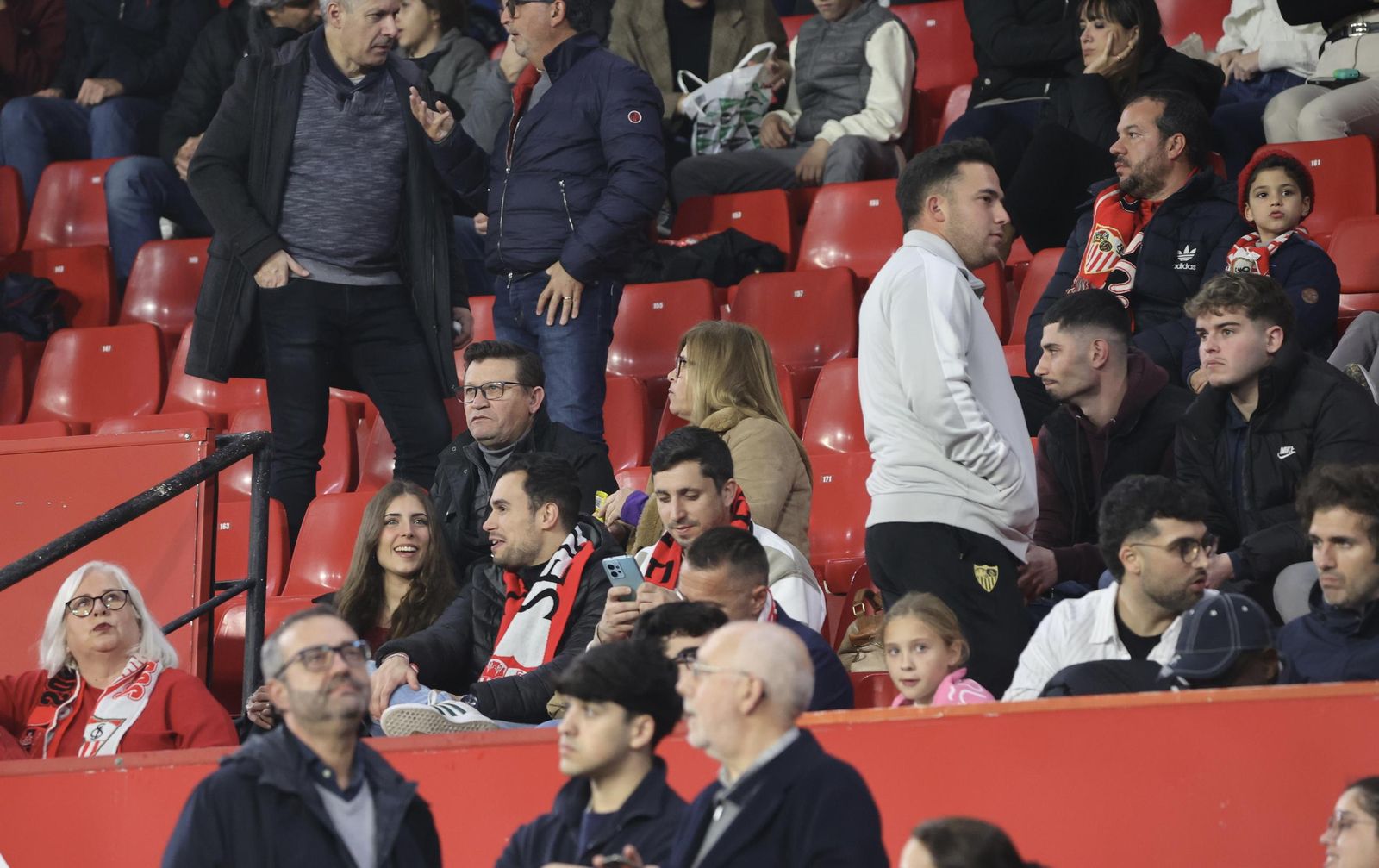 Búscate en el partido Sevilla Valencia