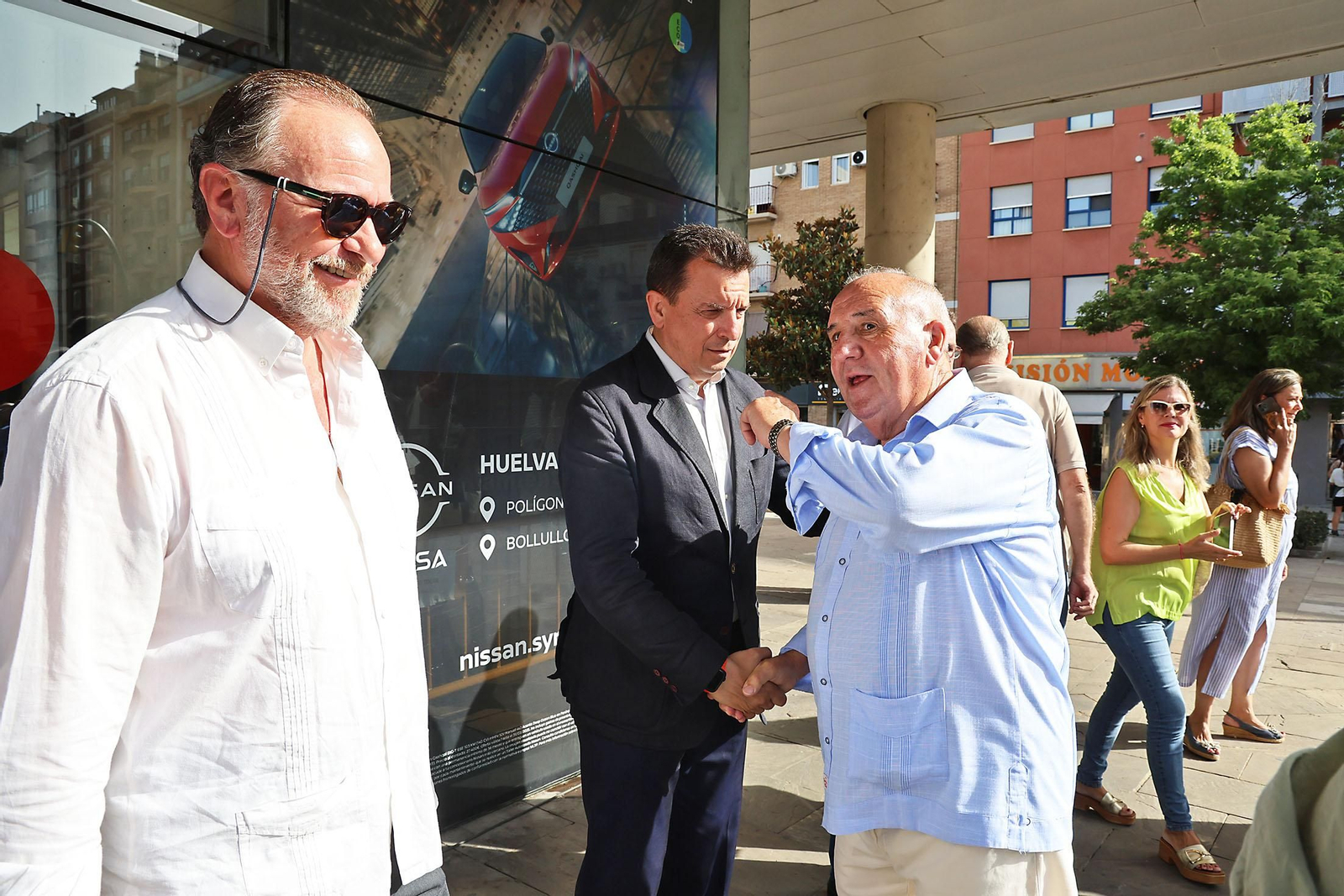 Imágenes de la presentación del libro de  Eduardo J. Sugrañes sobre la evolución de Huelva a través de sus mercados
