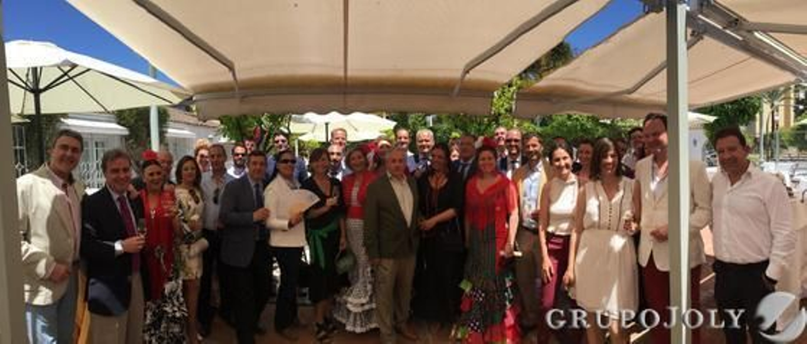 Representantes del sector turístico provincial tomaron un aperitivo en el Hotel Jerez antes de ir a la Feria.