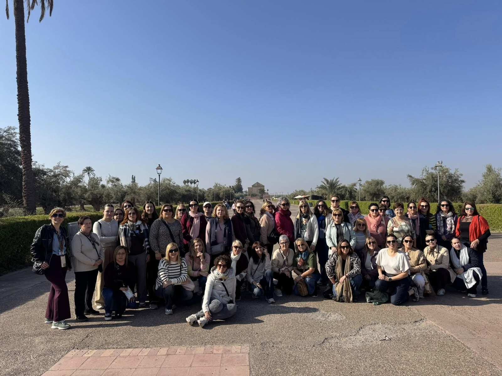 Medio centenar de mujeres vicarias se empapa de la cultura marroquí en un viaje para el recuerdo