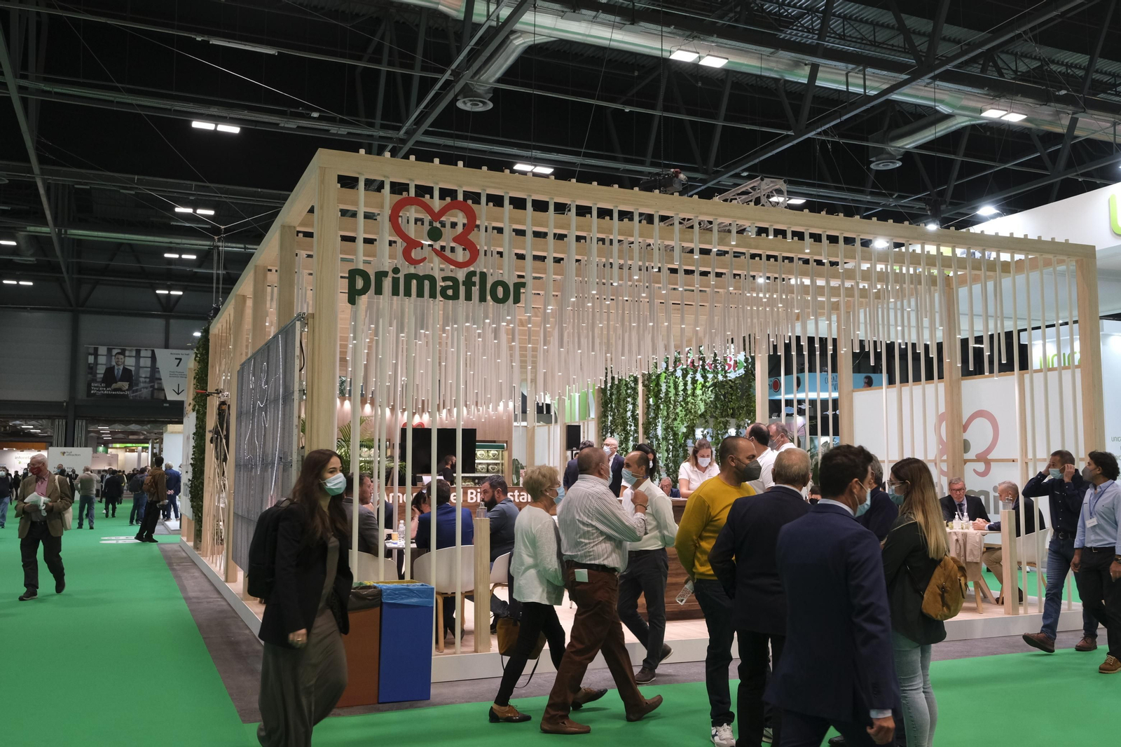 Mucha afluencia durante Fruit Attraction en el stand de Primaflor.
