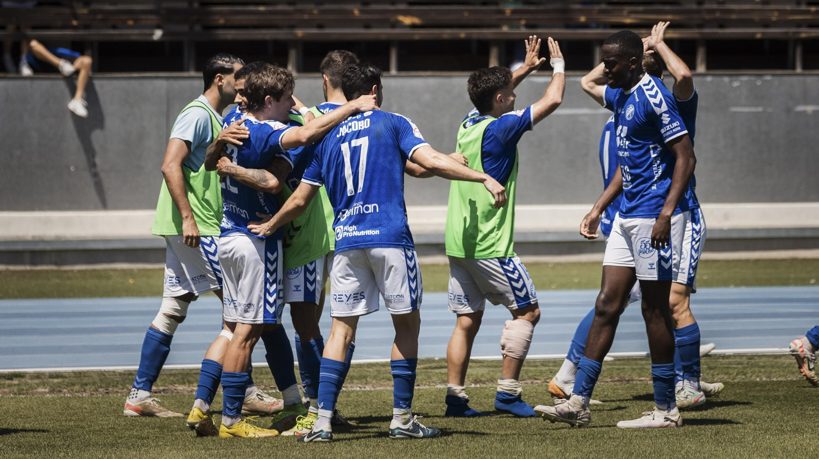 Las imágenes del derbi entre Xerez DFC y Xerez CD en Chapín