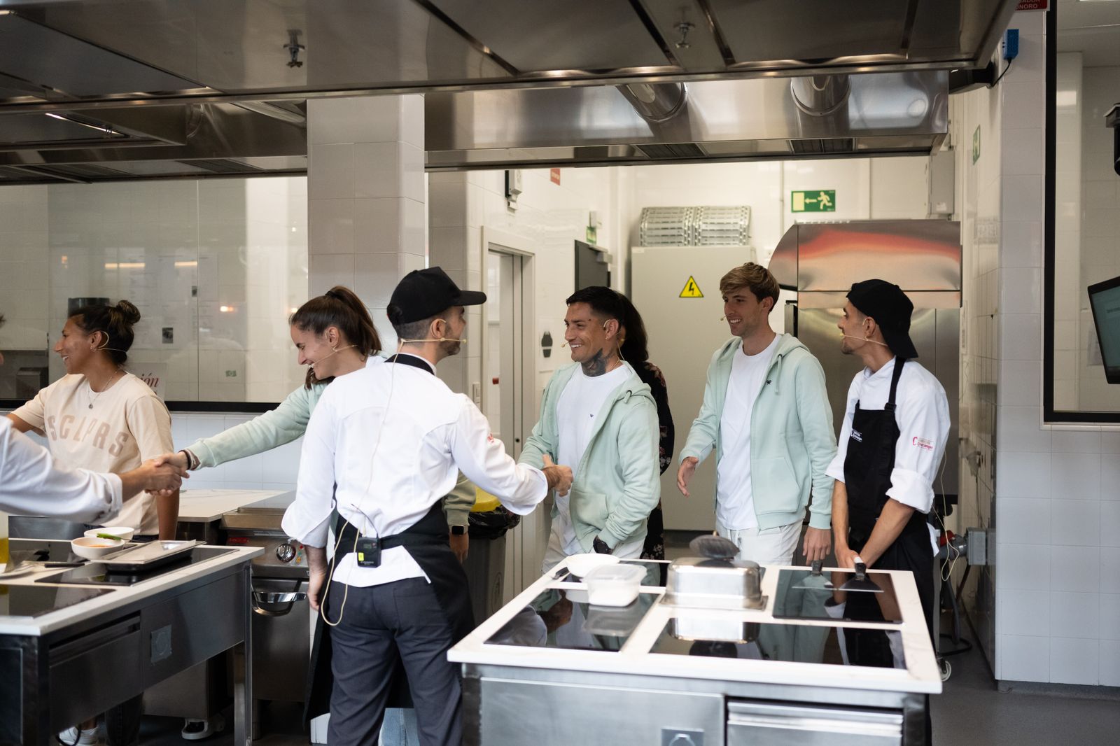 Las fotos de jugadores del Betis y del Sevilla en la Cruzcampo