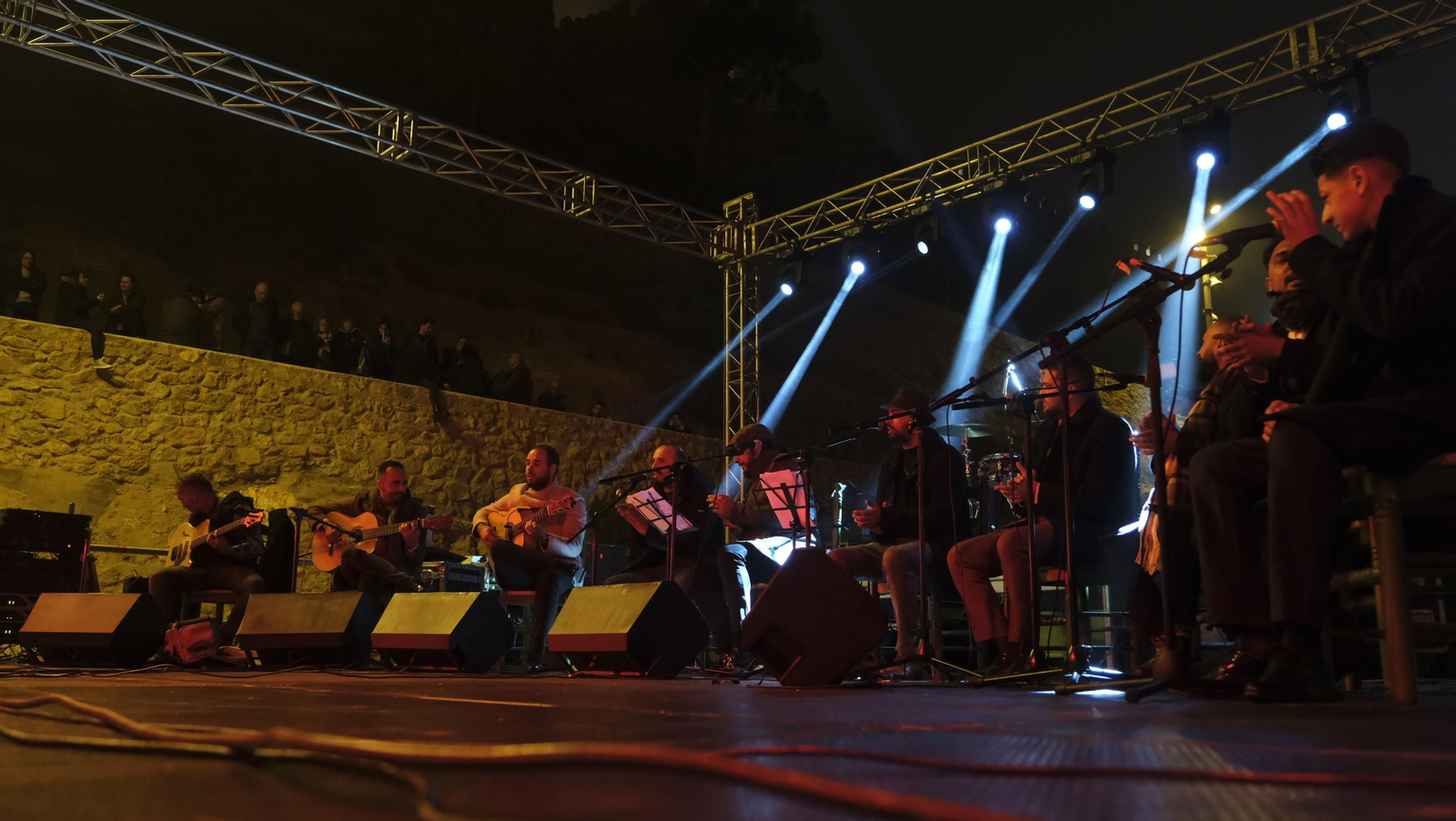 La Noche de las Candelas en el Mesón Gitano de Almería, en imágenes
