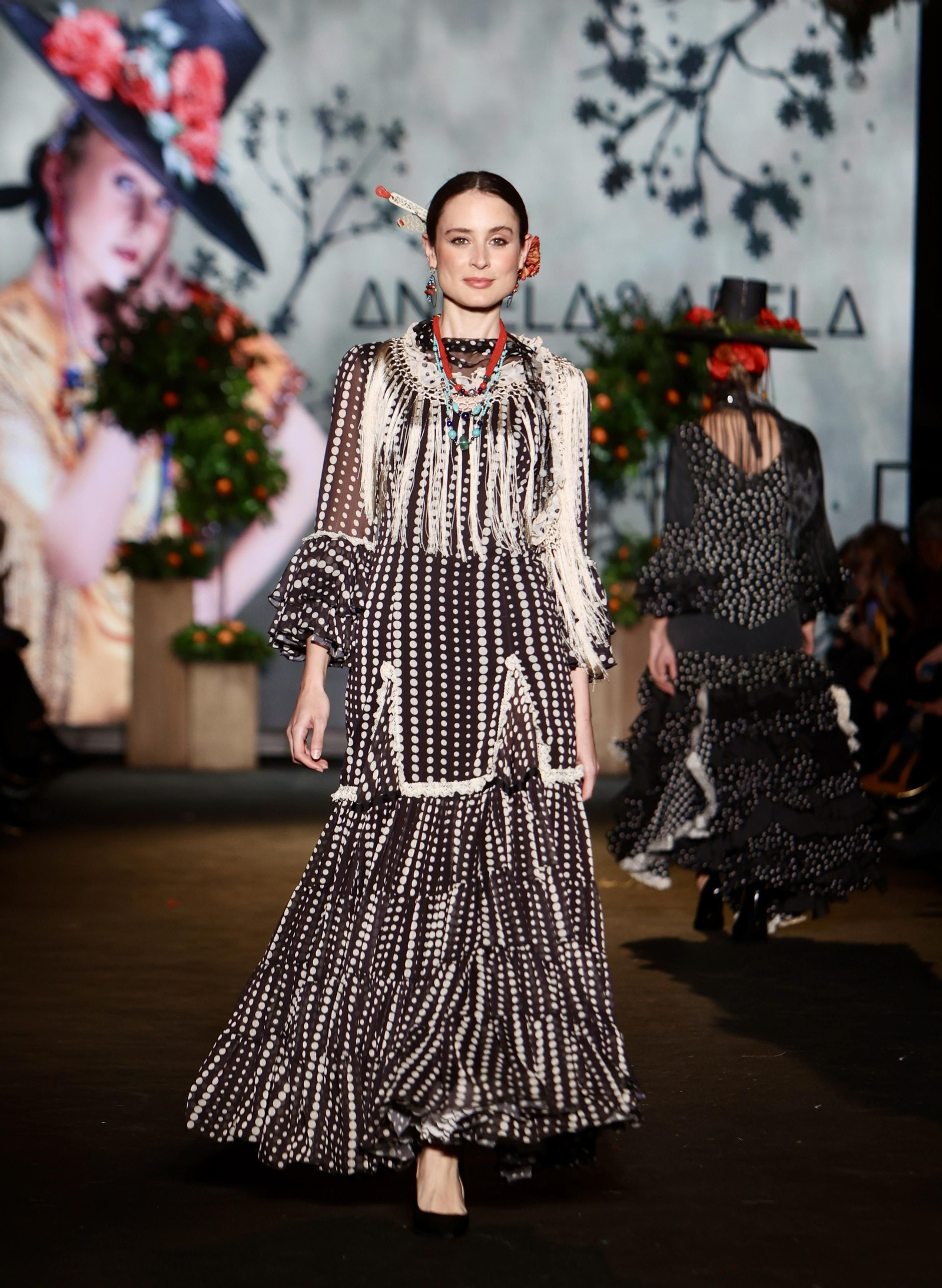 Desfile de Angela y Adela de We Love Flamenco 2024, todas las fotos