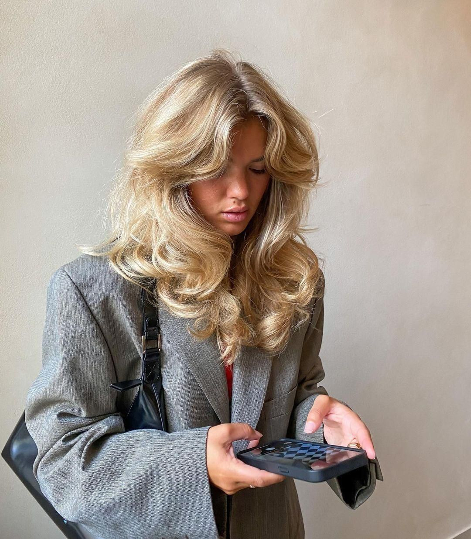 Corte de pelo mariposa para melenas largas. Corte de pelo mariposa para melenas largas.