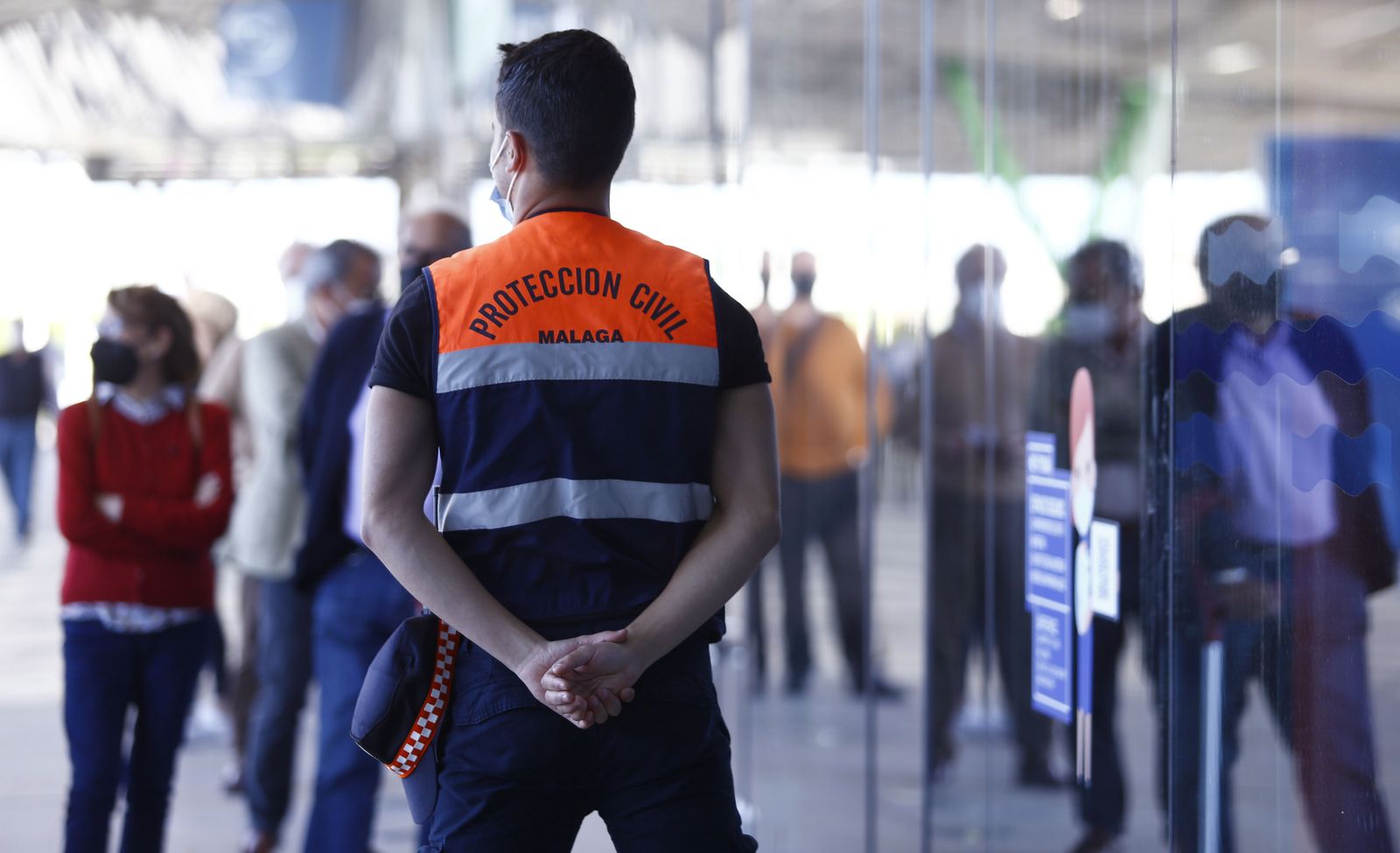 La vacunación del Palacio de Ferias de Málaga, en fotos
