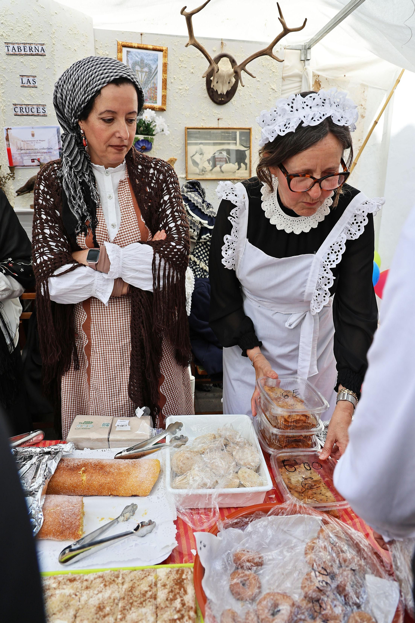 Imágenes del ambiente en la Feria de Época 1900 de Moguer