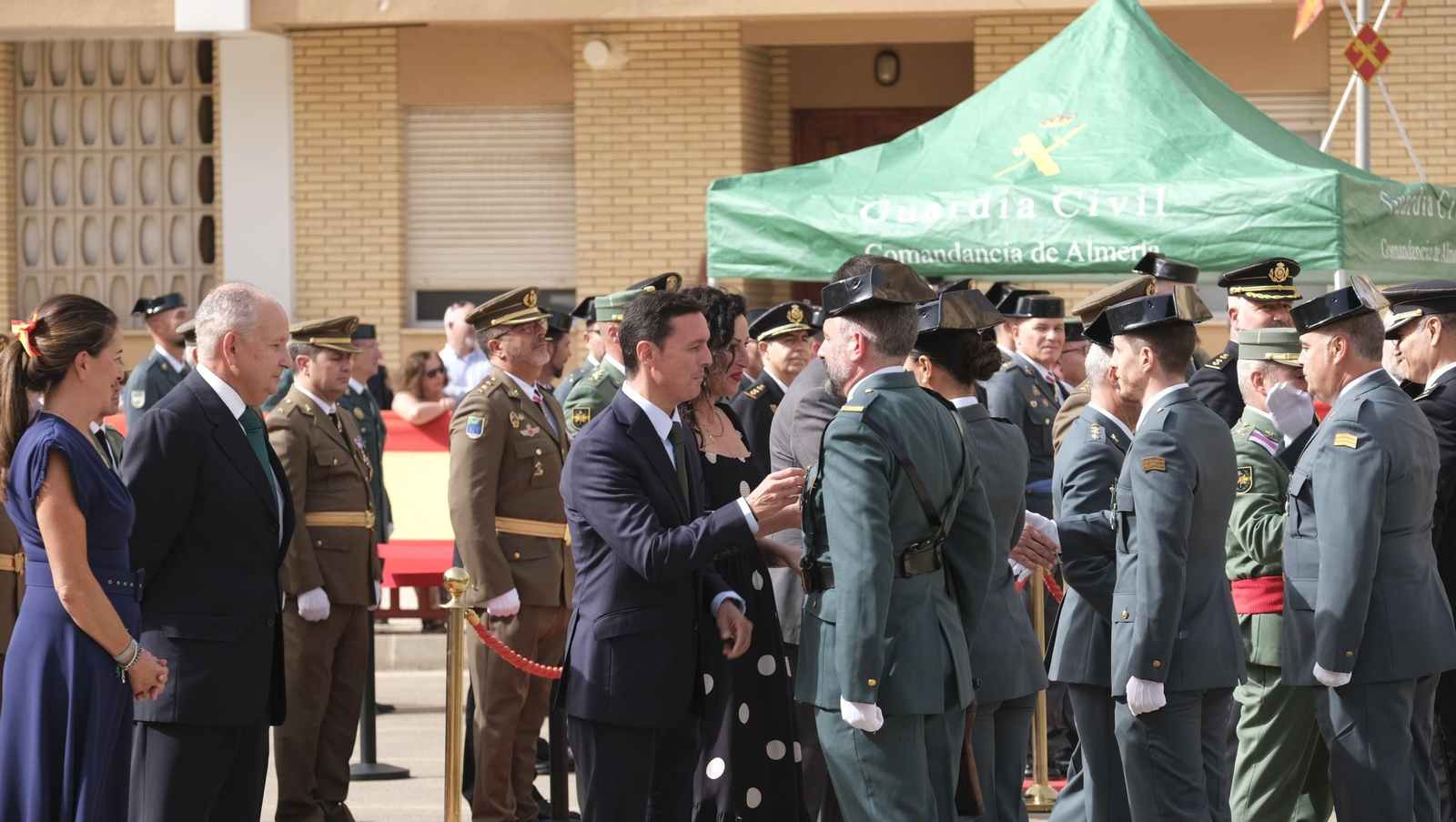 Las imágenes de la celebración del Día del Pilar en la Comandancia de la Guardia Civil de Almería