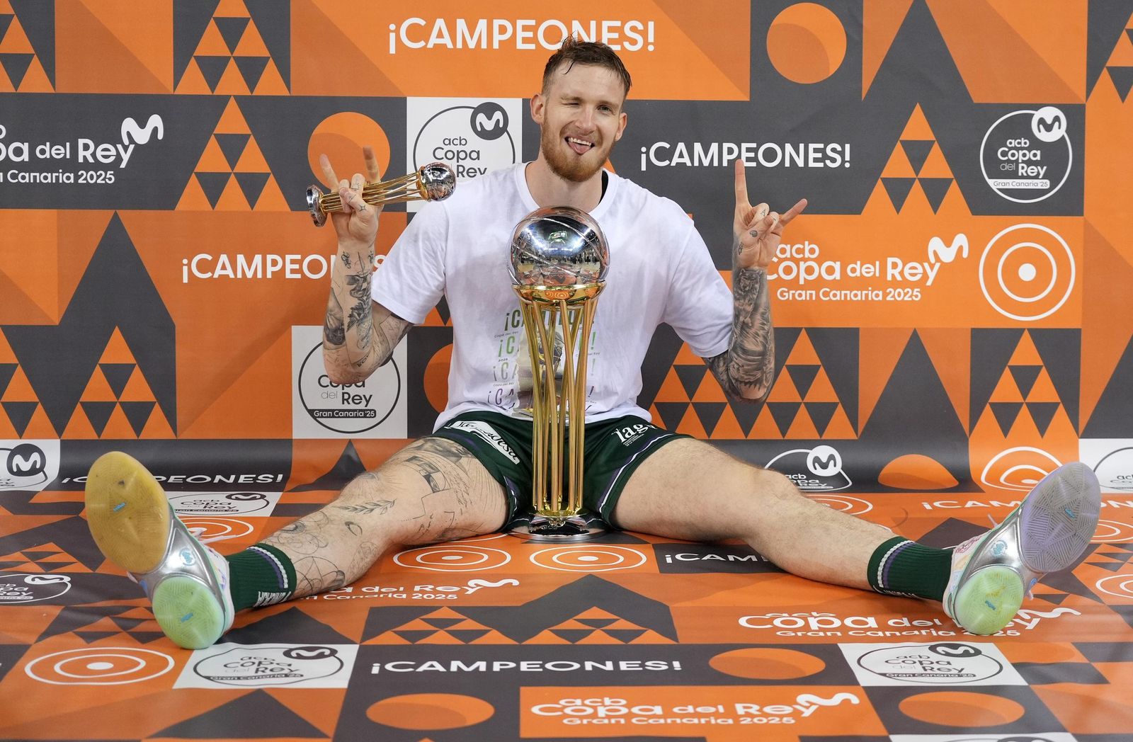 La sesión de fotos oficial del Unicaja campeón
