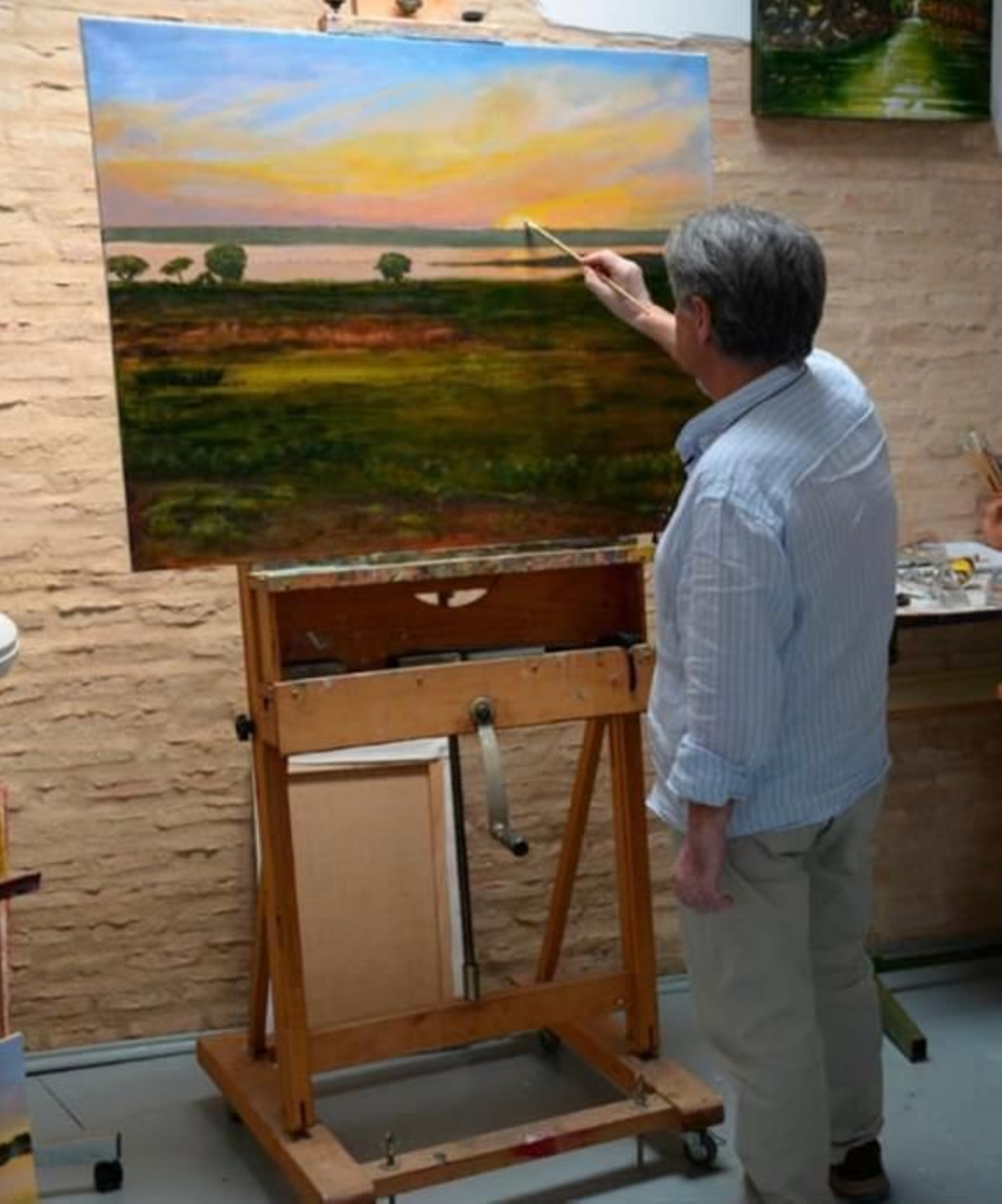 Juan Villa en su estudio.