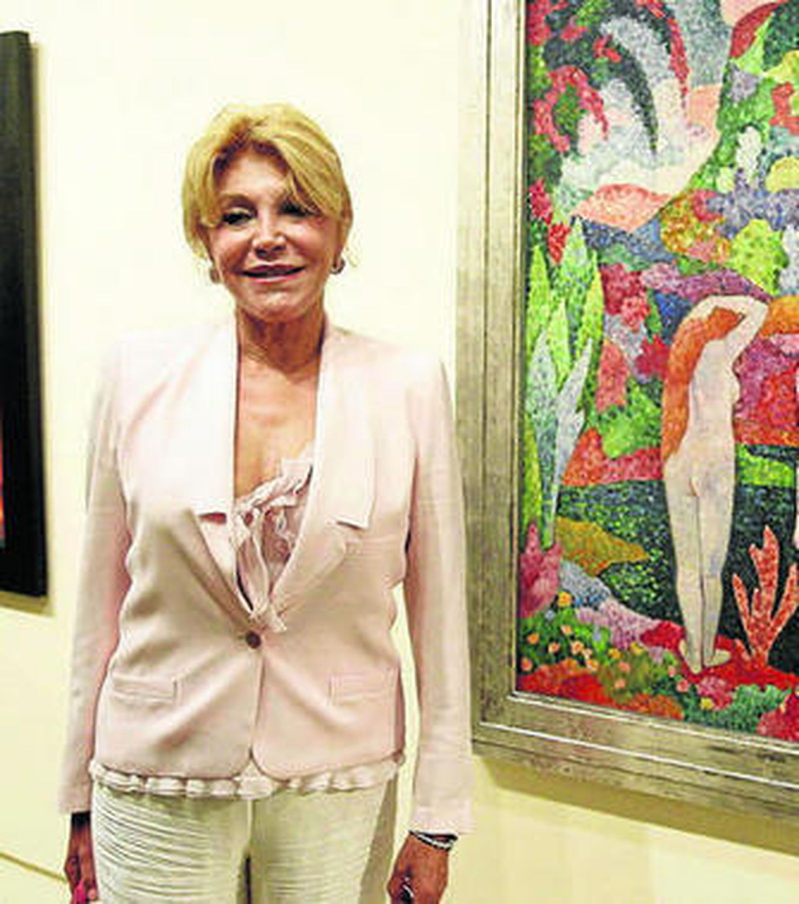 Tita tiene que decidir si seguir en solitario con su denuncia.