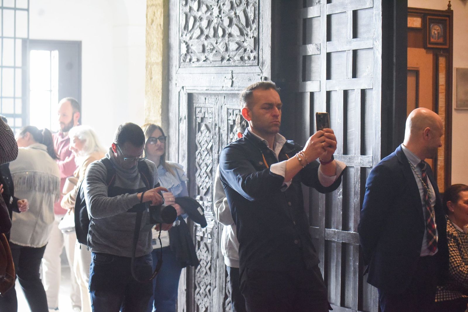 Las fotos del solemne besapiés del Señor de la Humildad y Paciencia de Córdoba