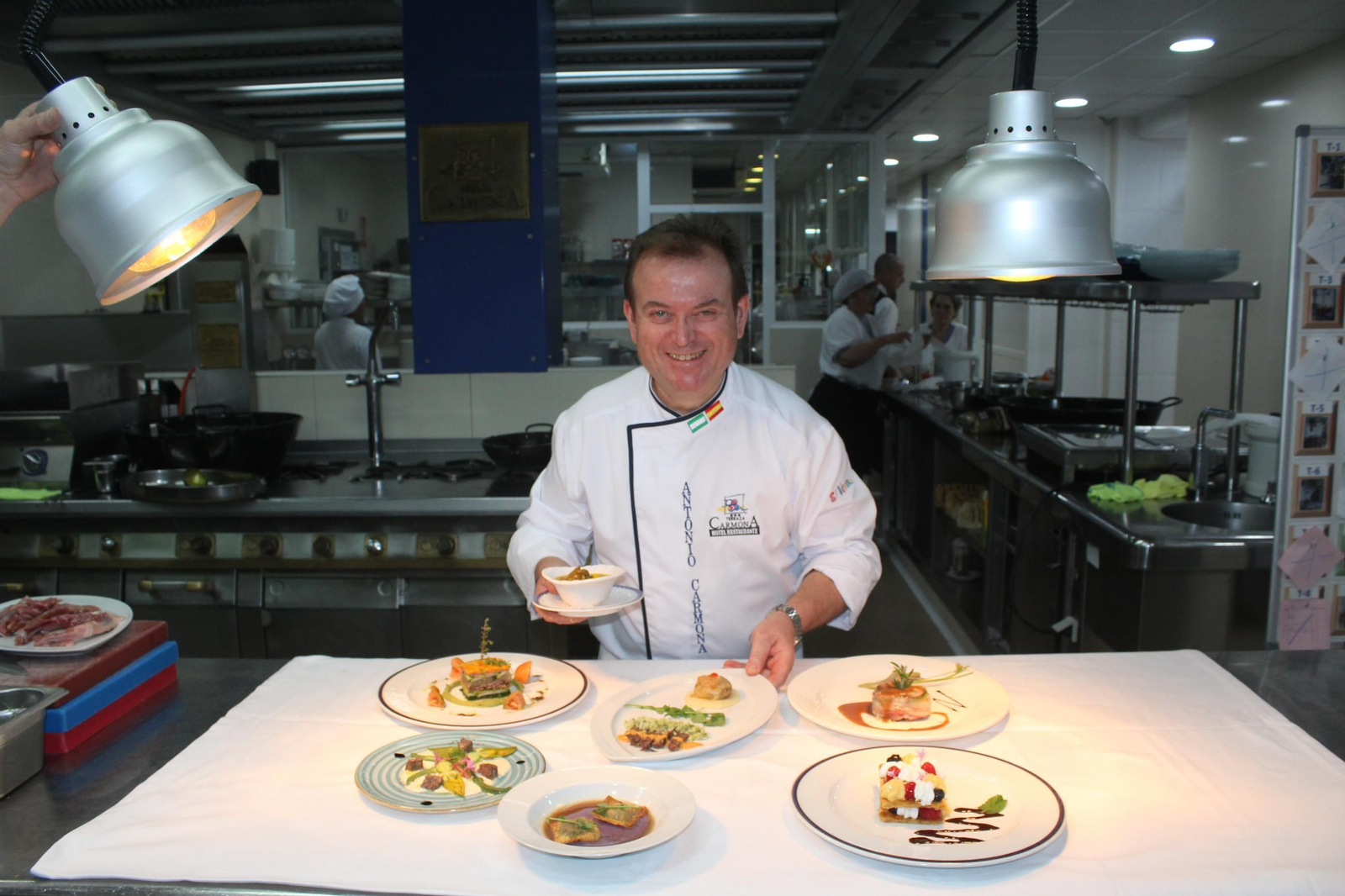 Las mejores fotos de la Terraza Carmona y sus jornadas del toro bravo en la cocina