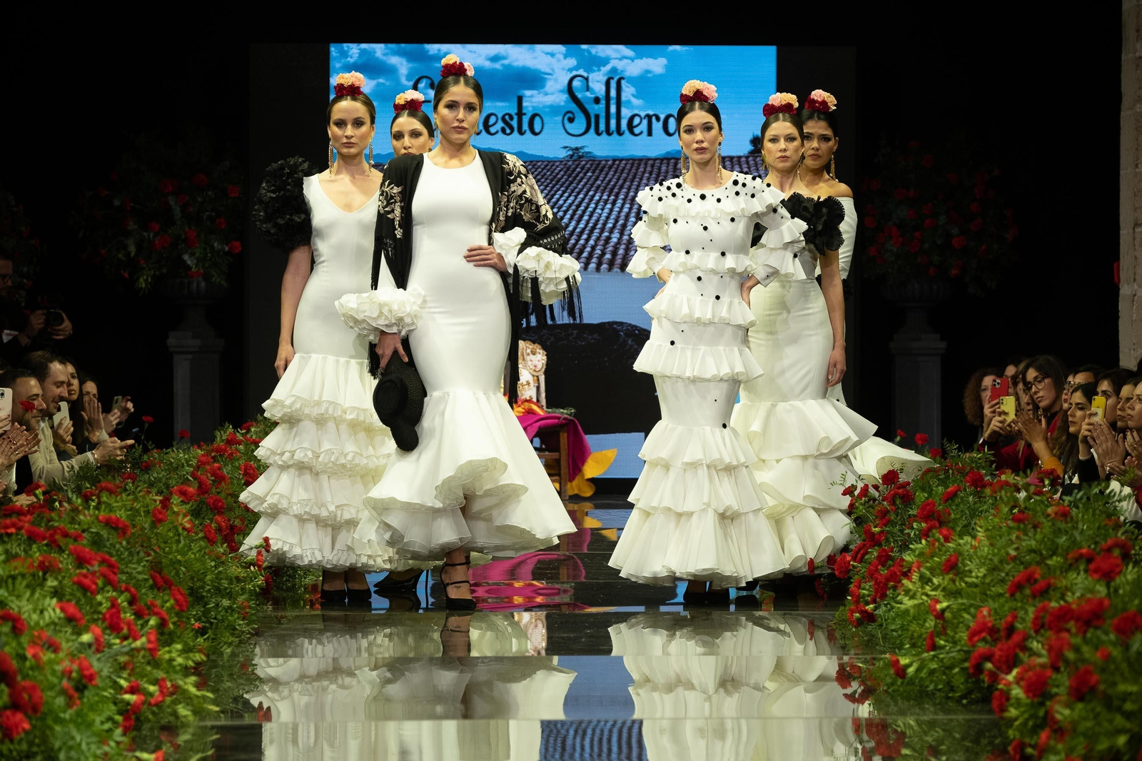 Desfile de Ernesto Sillero en la Pasarela Flamenca Jerez Tío Pepe 2023