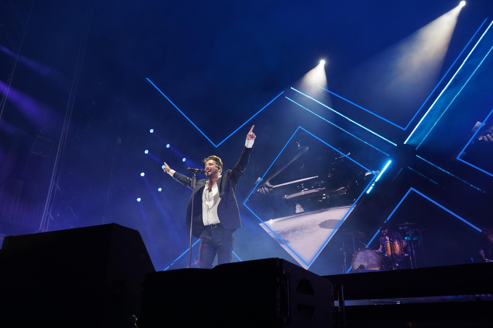 Manu Carrasco se reencuentra con sus seguidores granadinos