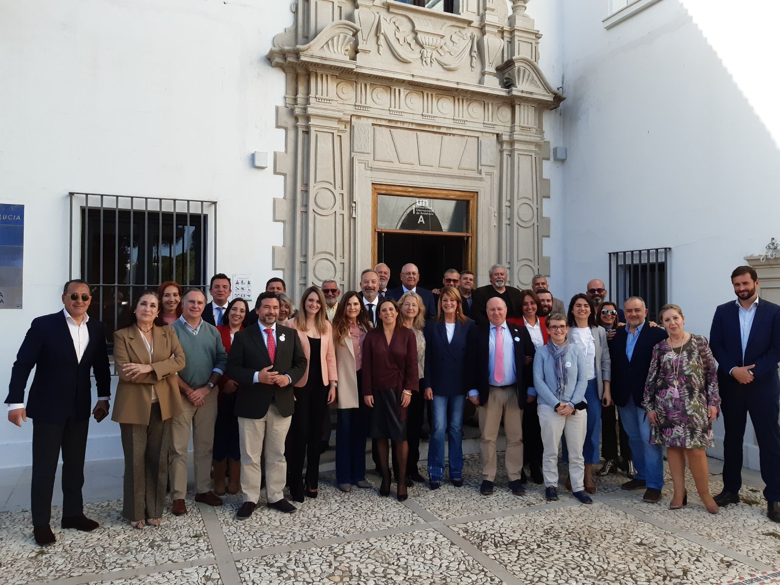 Miembros del jurado y el Consejo Social de la UHU.