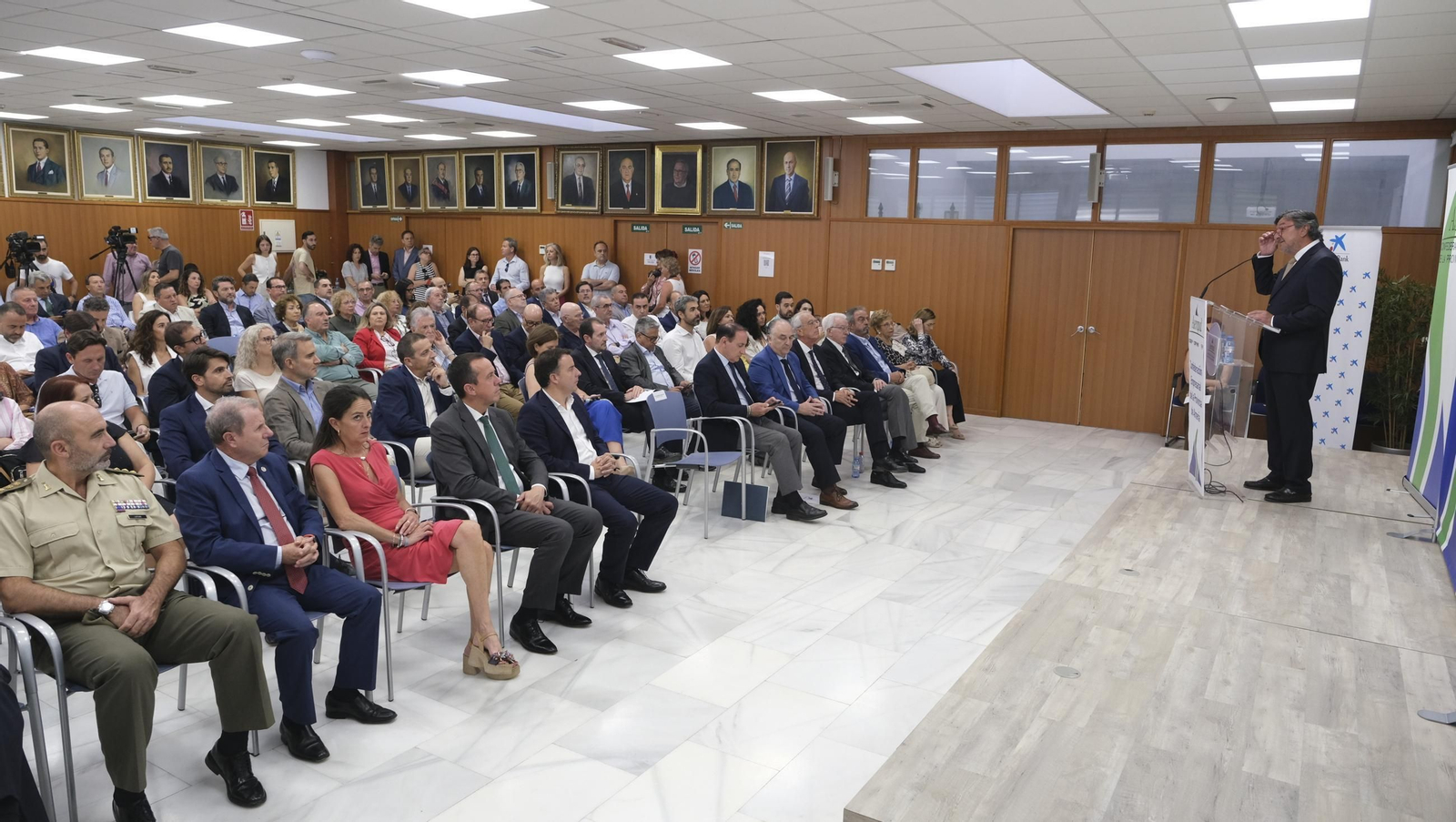 Medalla de Oro al ex Presidente de Asempal, Pepe Cano, en imágenes
