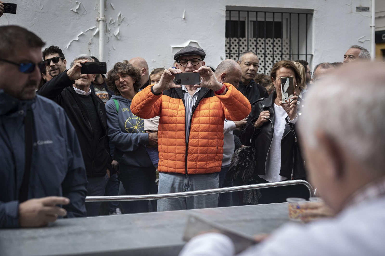 Las imágenes de la Erizada popular del Carnaval de Cádiz 2025