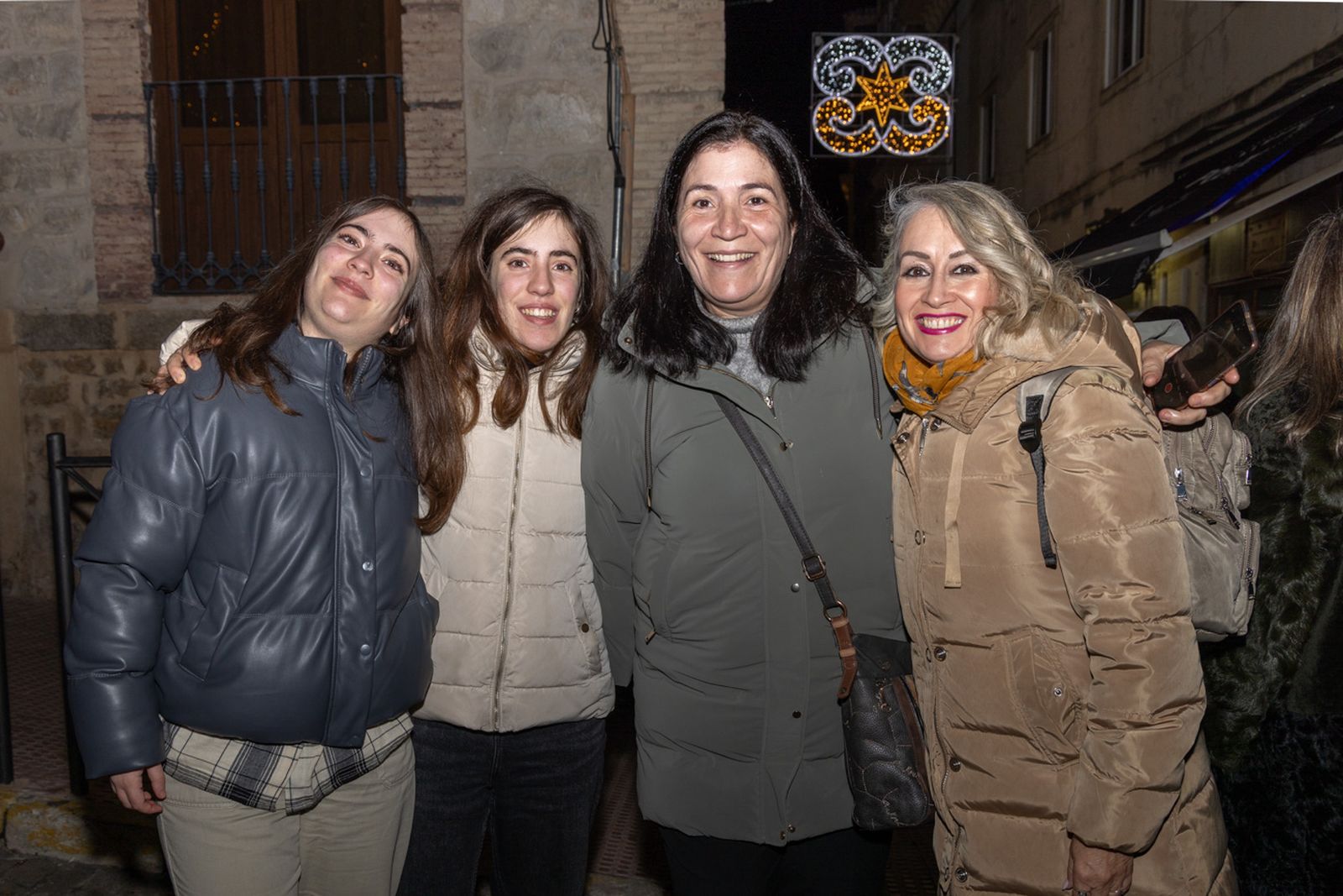 Así disfruta Jaén del concierto extraordinario a pie de calle: "Único Pop Rock"