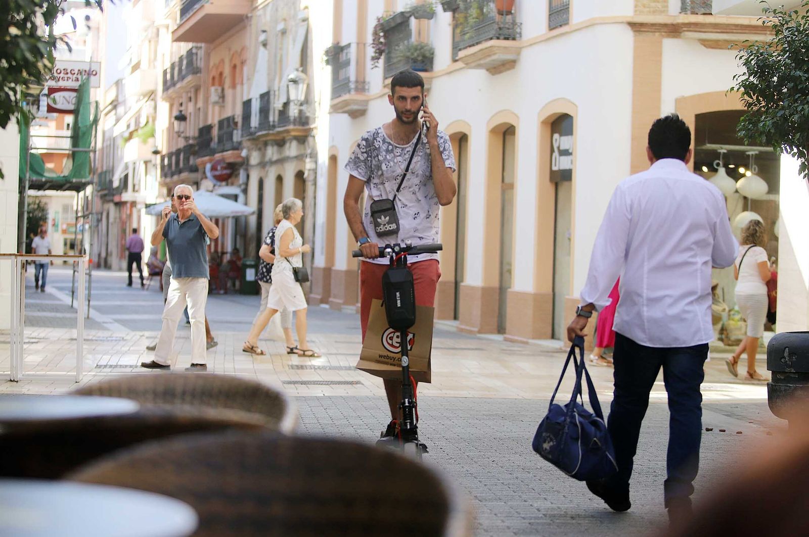 Imágenes del lunes 9 de octubre en Huelva