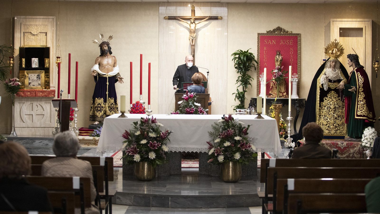 Jesús Despojado y la Virgen del Dulce Nombre, en veneración en la iglesia de San Emilio