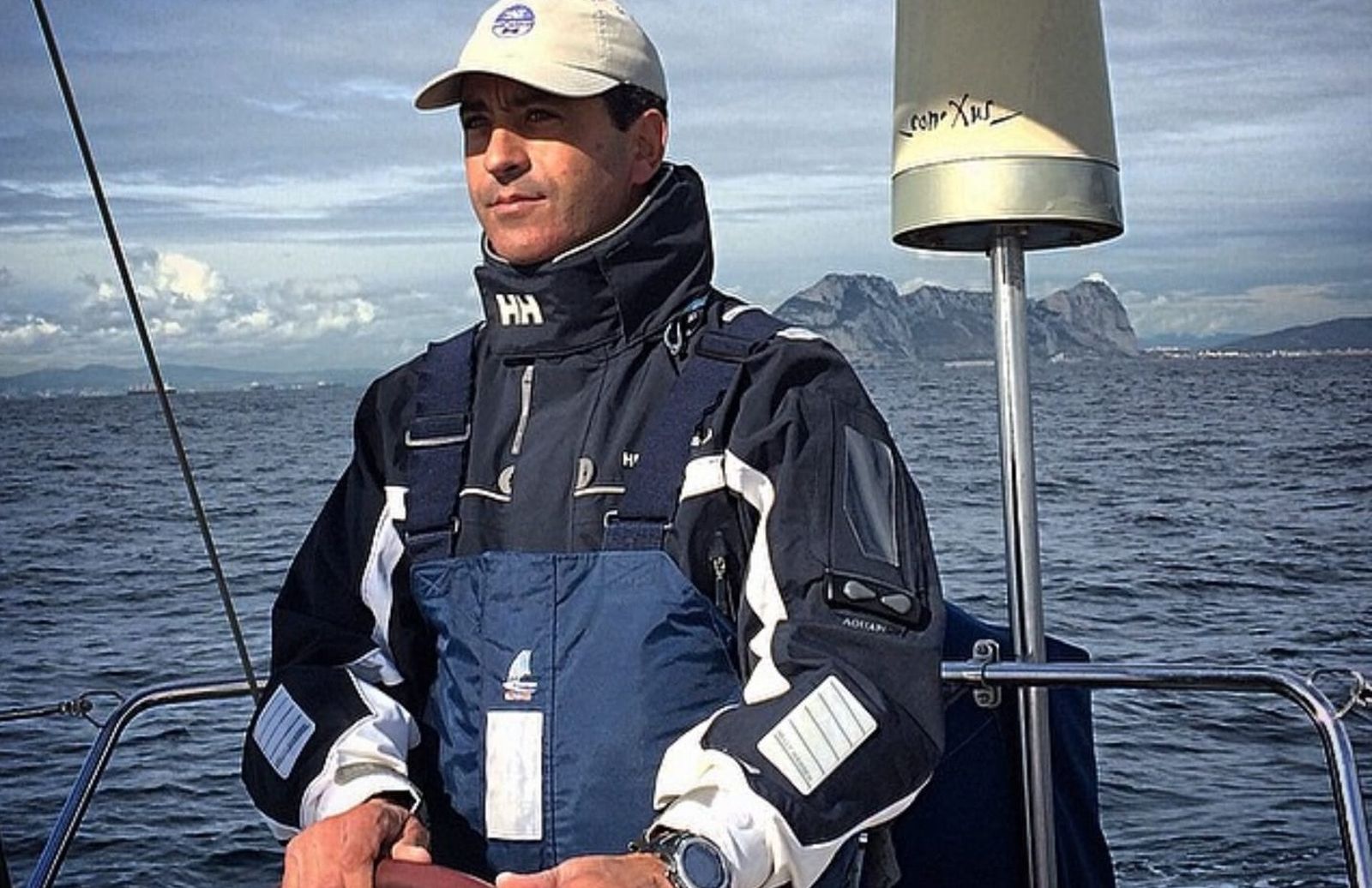 Paco Ruiz Girón, en plena navegación.