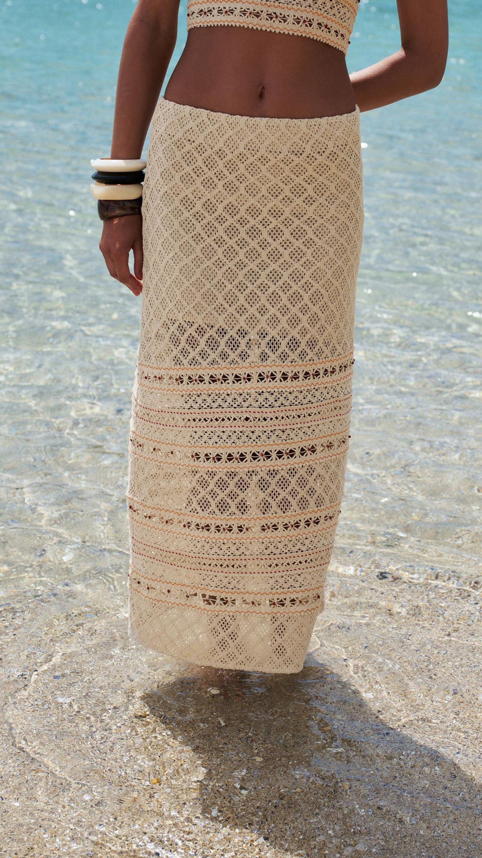 Falda de crochet de Zara.