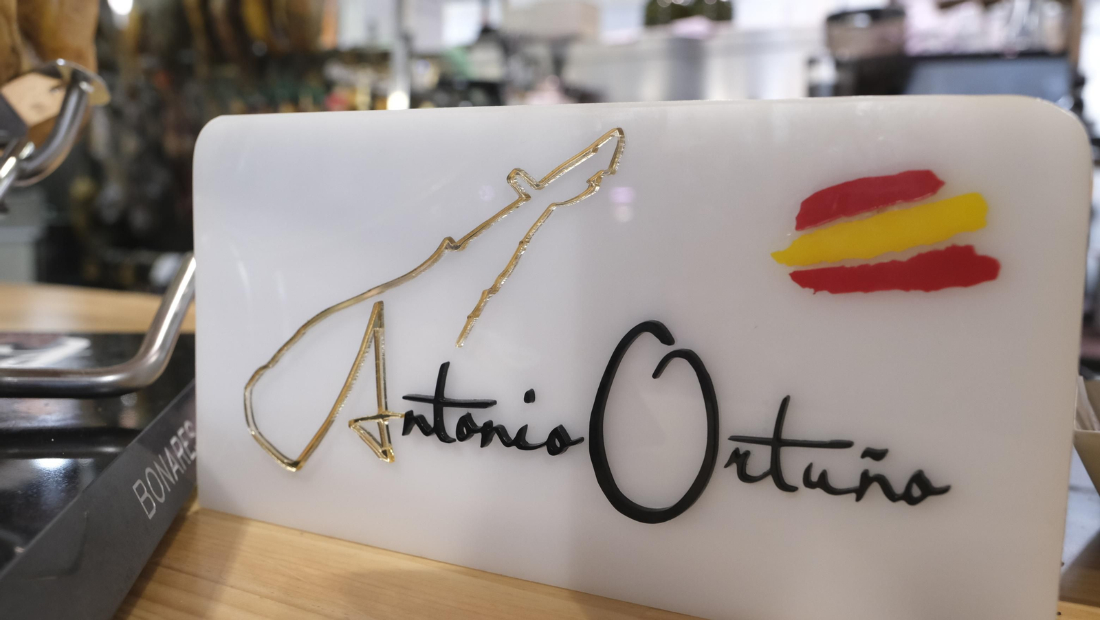 Restaurante Jamonería Antonio Ortuño, en el Mercado Central de Almería