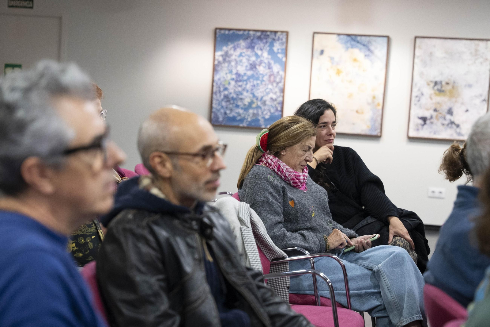 “Cuando las imágenes pierden su cuerpo”: Un diálogo entre Sema D’Acosta y Joan Fontcuberta sobre materia, memoria y la transformación posfotográfica