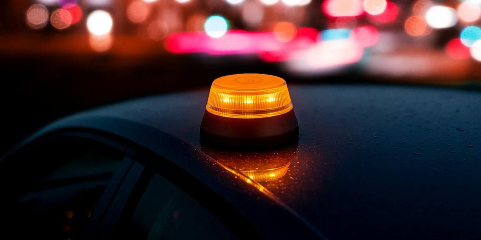 Cómo señalizar emergencias según tu matrícula: V16 para españoles, triángulos para extranjeros