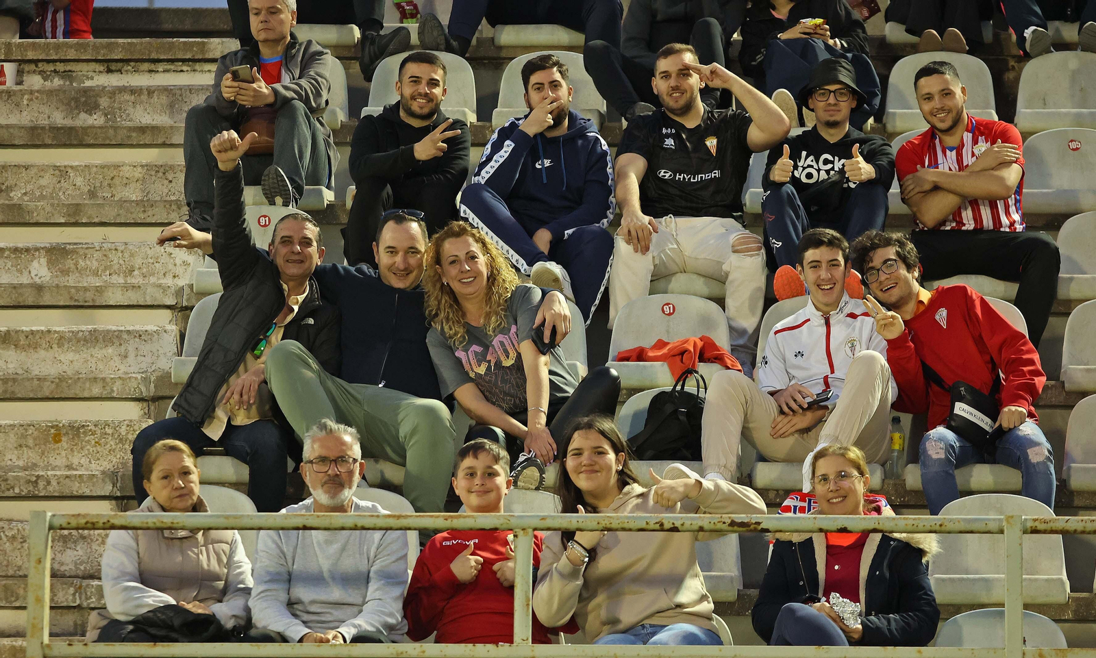 Búscate en el Nuevo Mirador durante el Algeciras - Murcia