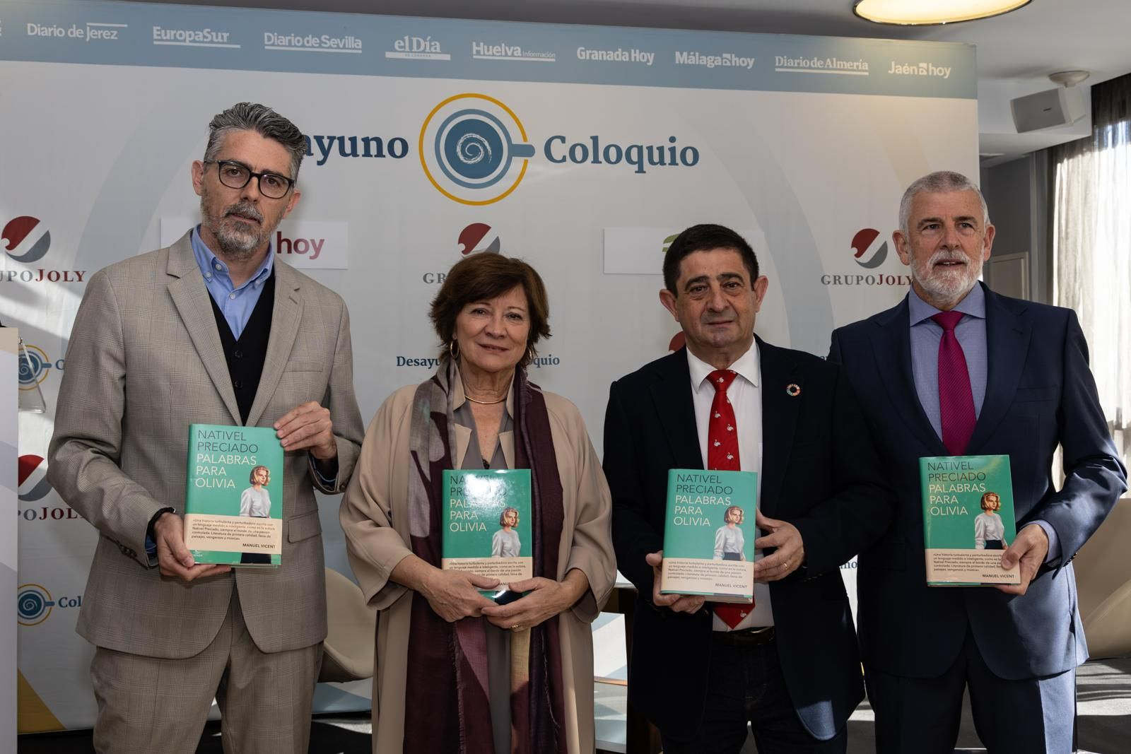 Presentación de Nativel Preciado de su reciente novela 'Palabras para Olivia'