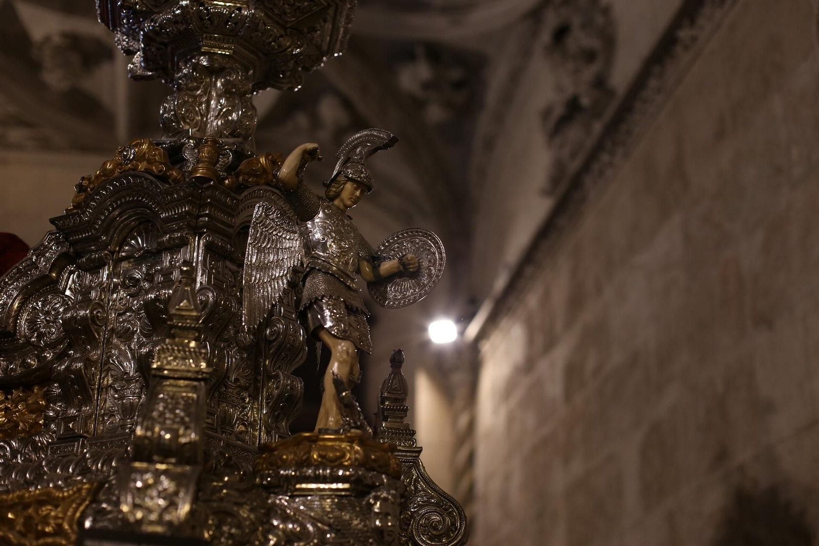 La exposición 'Pasión según Sevilla', en imágenes