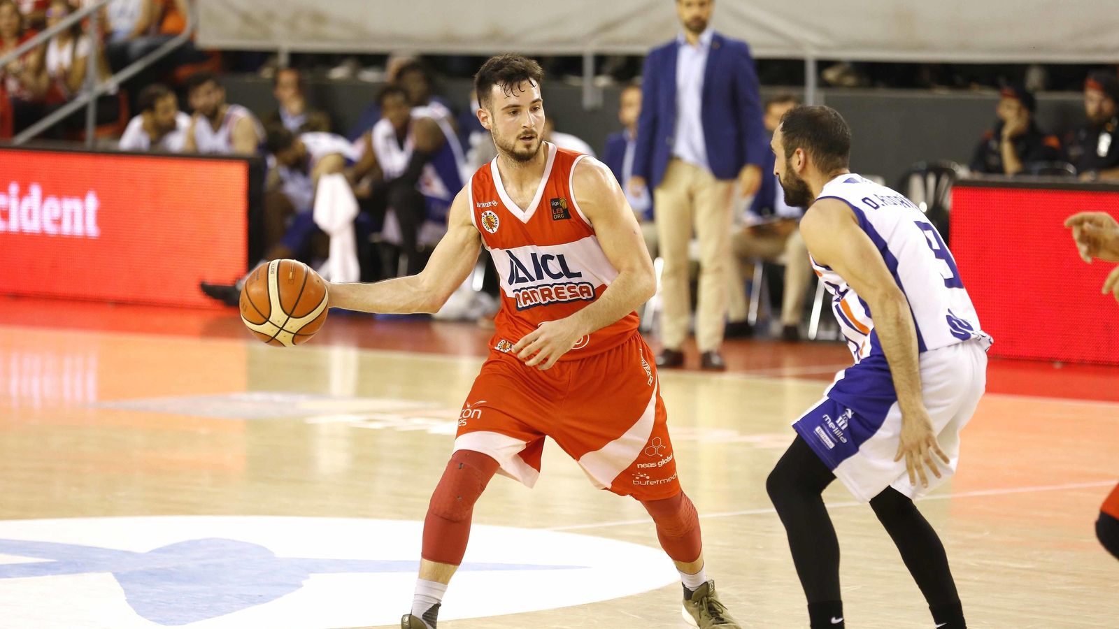 Lluis Costa, en un partido de la final del 'play off' ante, precisamente, Dani Rodríguez.