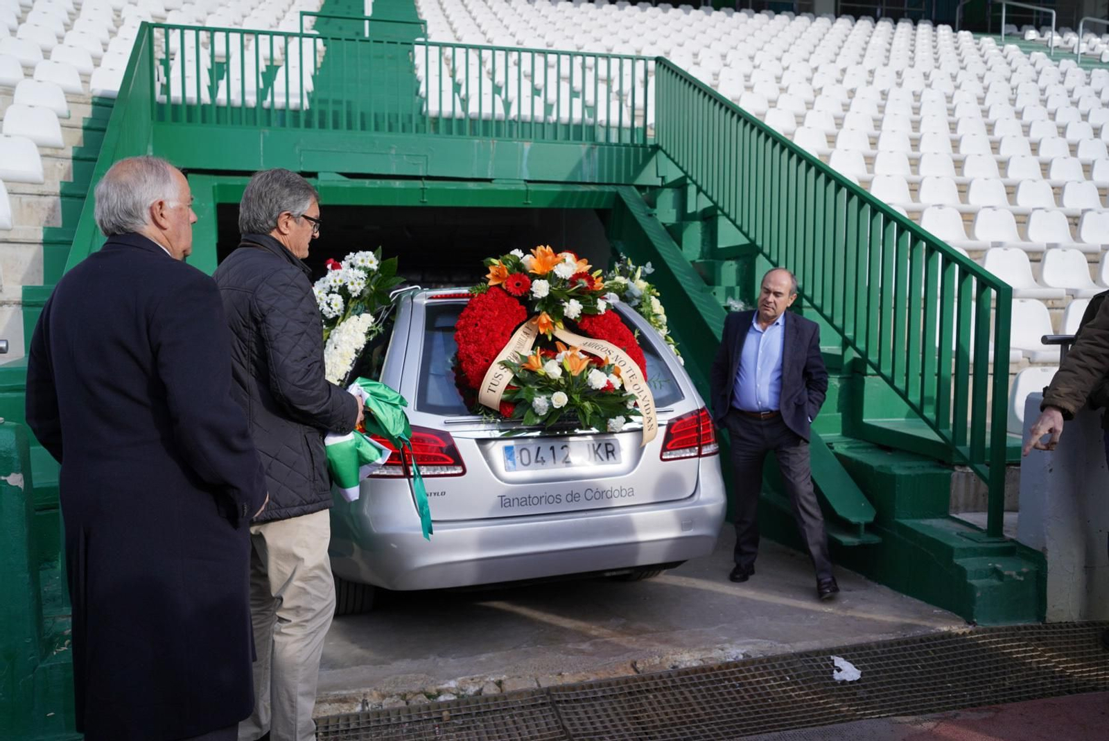 El último adiós a José Luis Navarro en El Arcángel